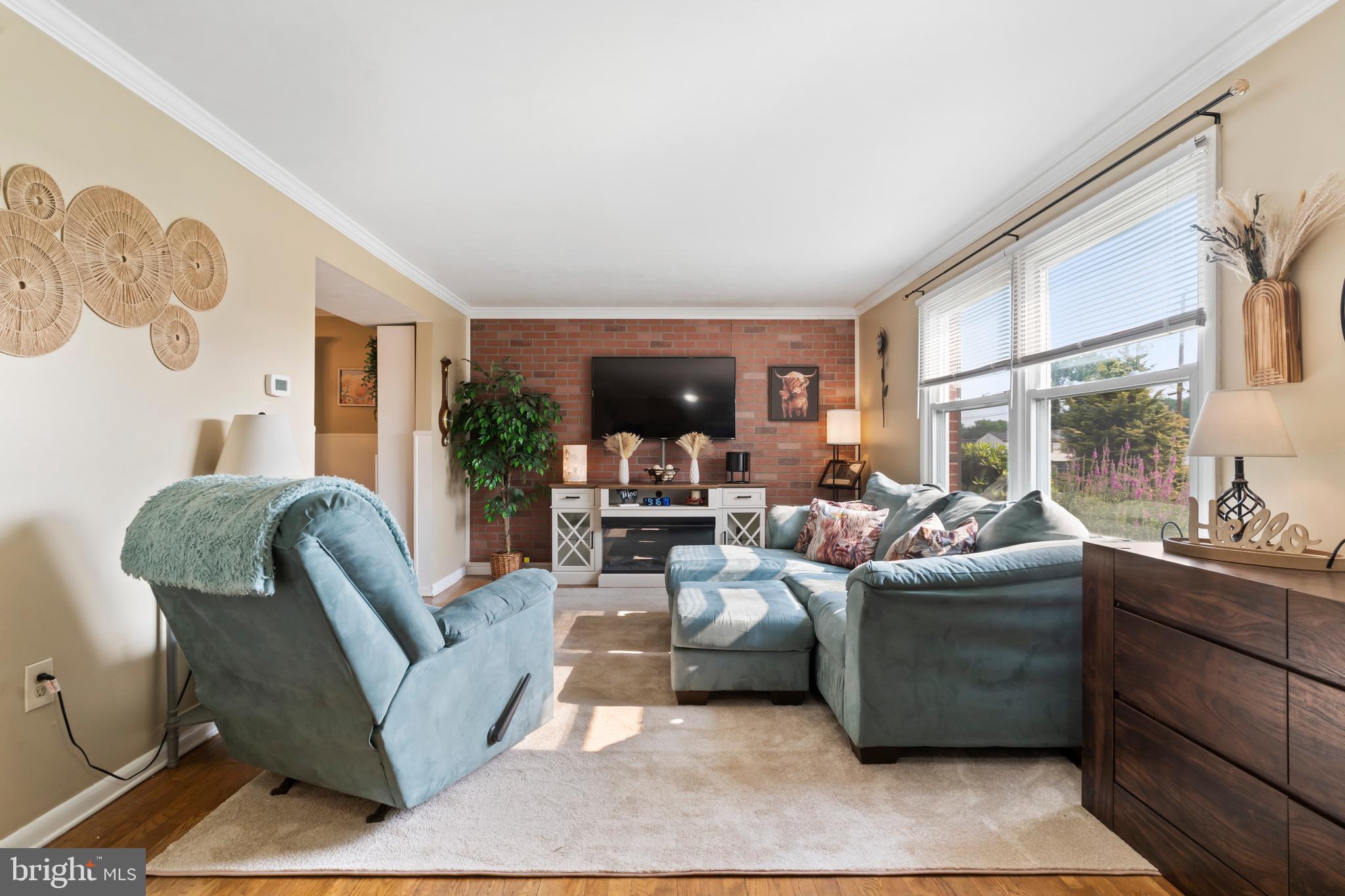 207 LINDA DRIVE