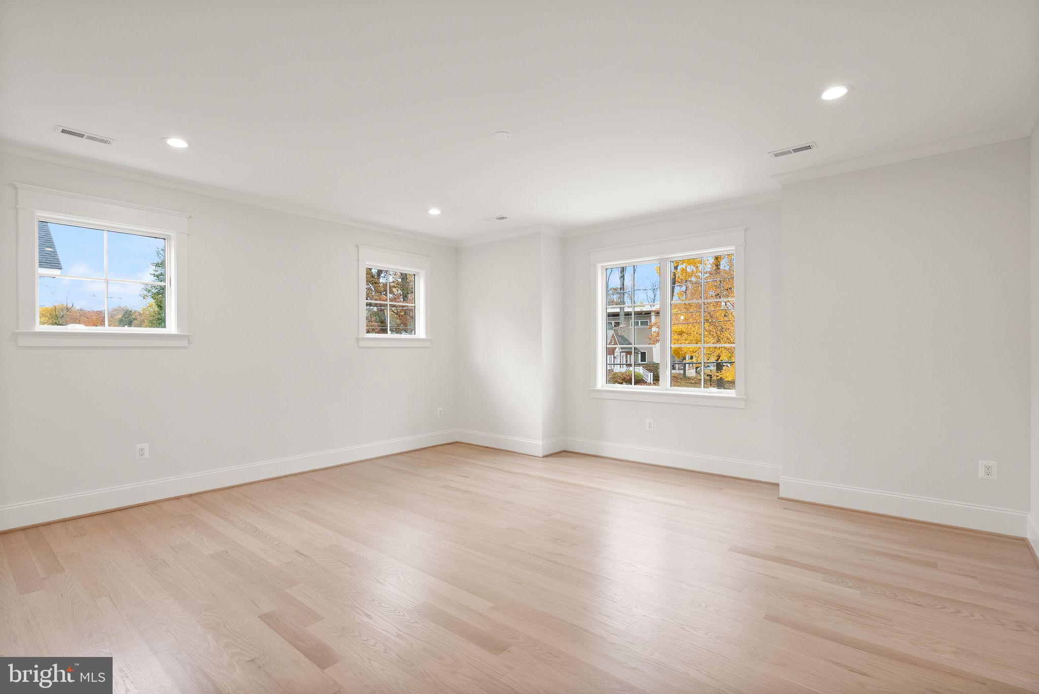 VIRGINIA FOREST - Residential