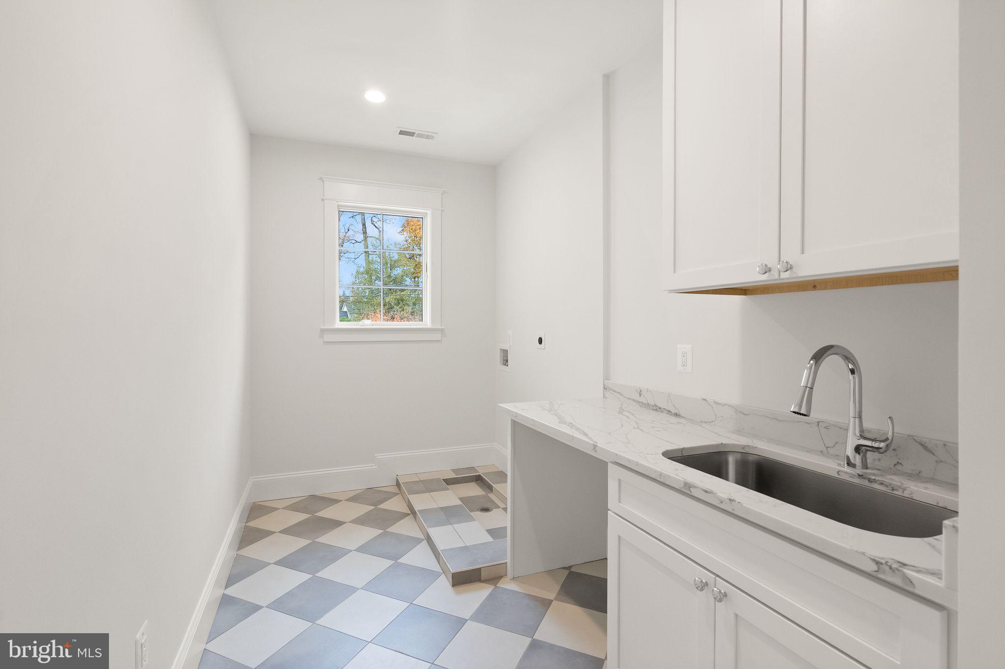 VIRGINIA FOREST - Residential