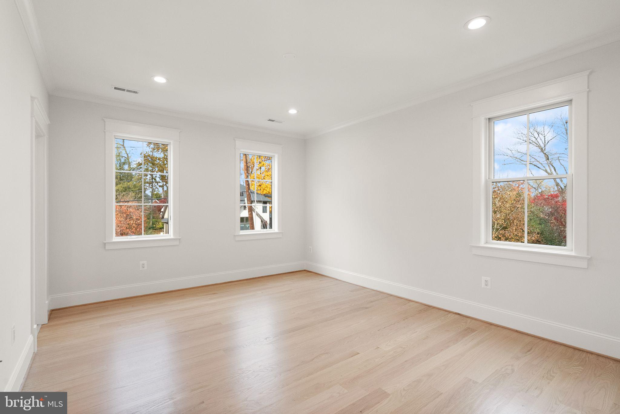 VIRGINIA FOREST - Residential