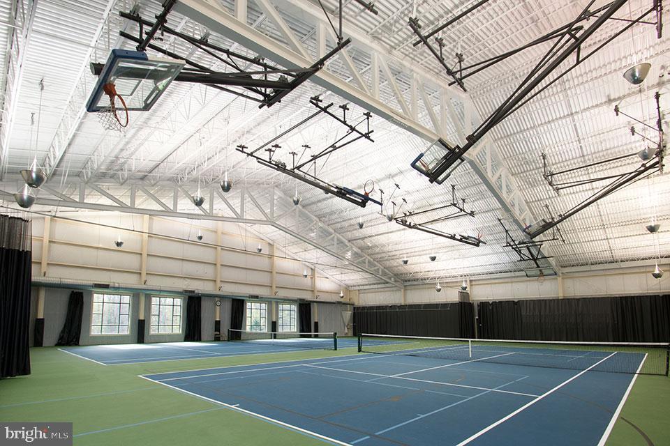 LAKE NAOMI - Residential