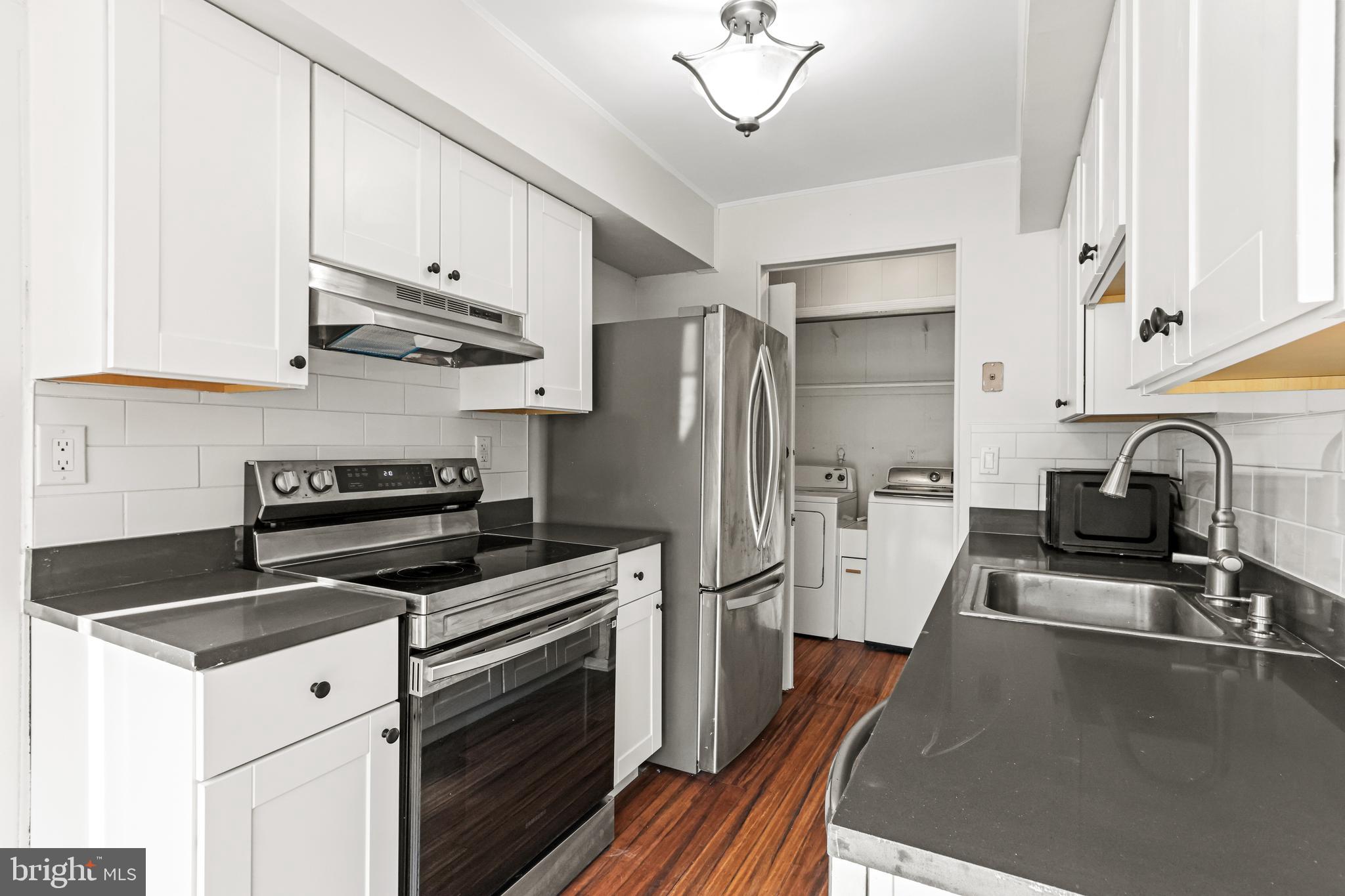 LAKE NAOMI - Residential