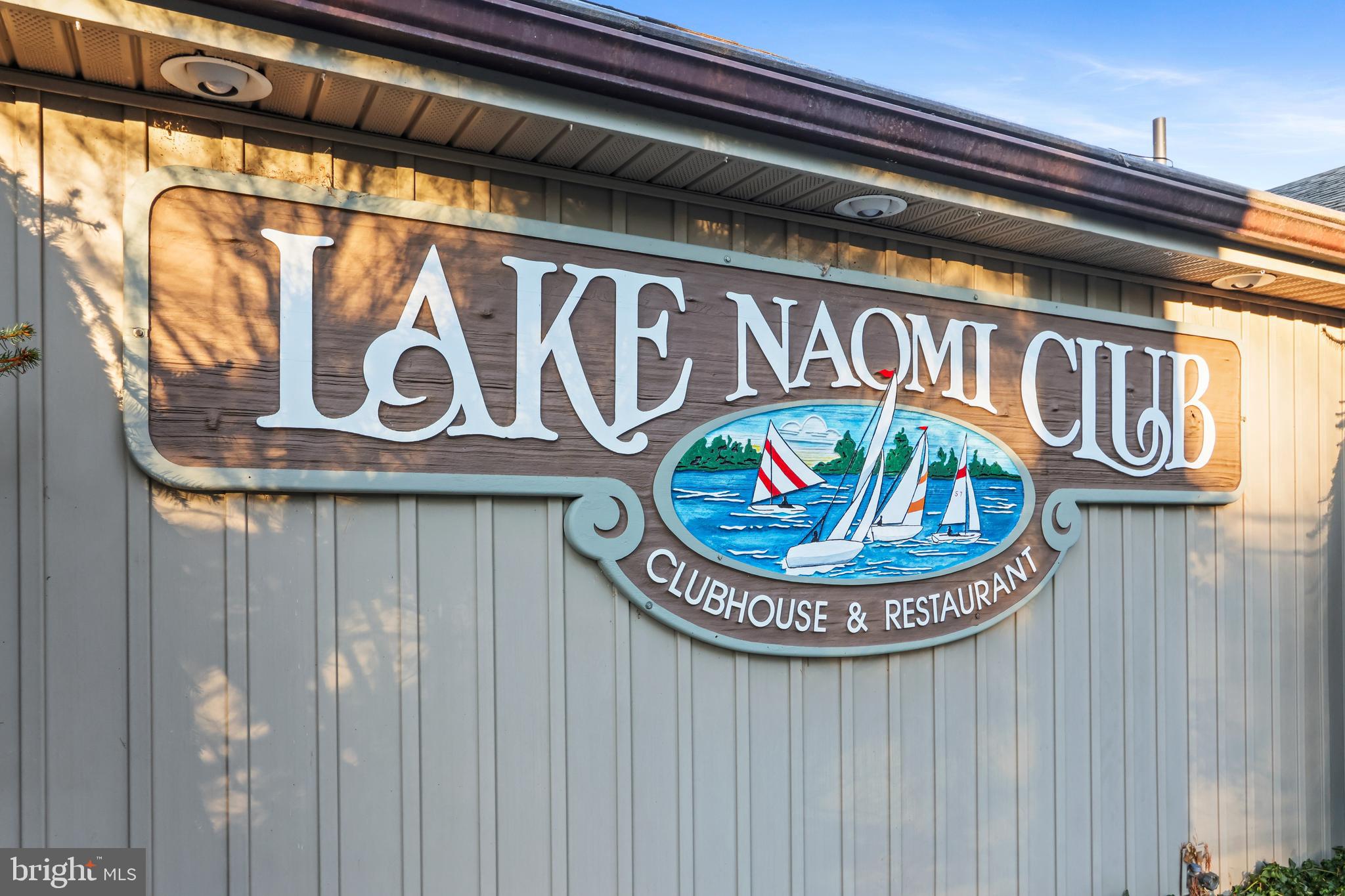 LAKE NAOMI - Residential