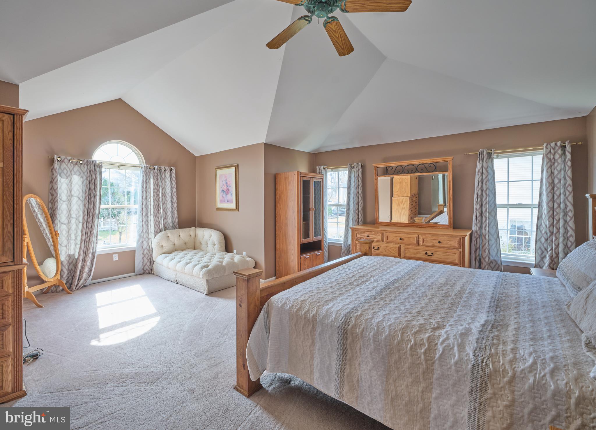 IDLEWOOD - Residential