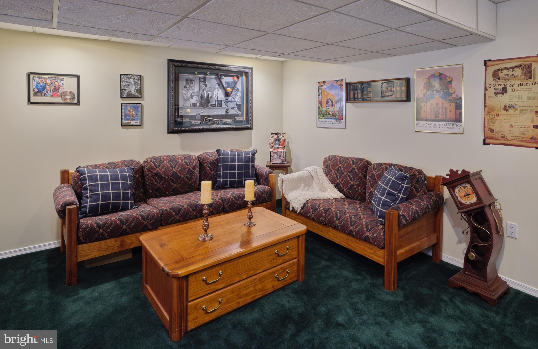 IDLEWOOD - Residential