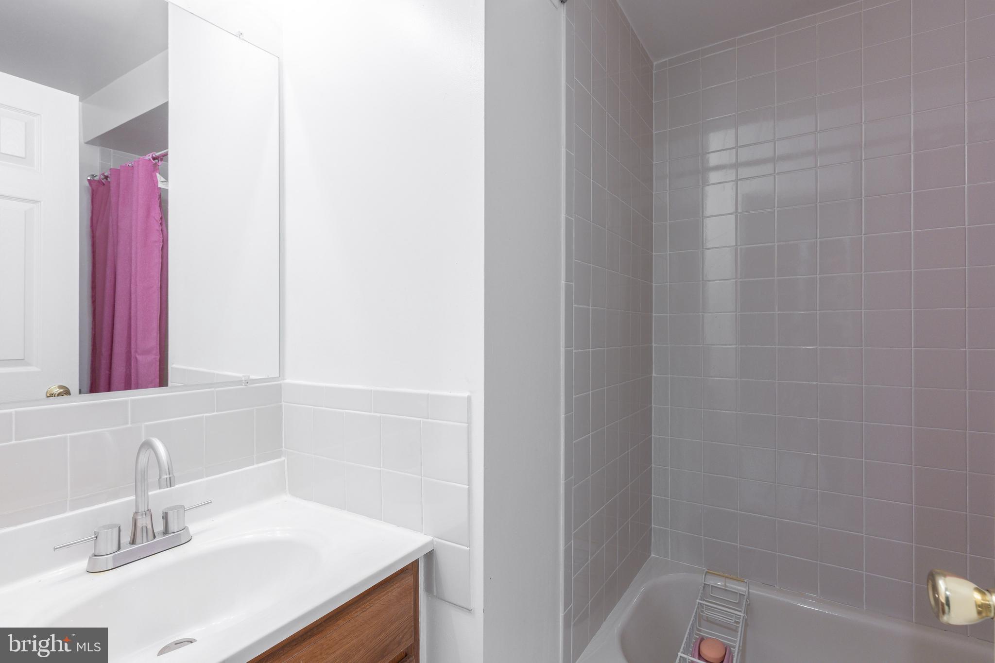 PINEY GLEN VILLAGE - Residential