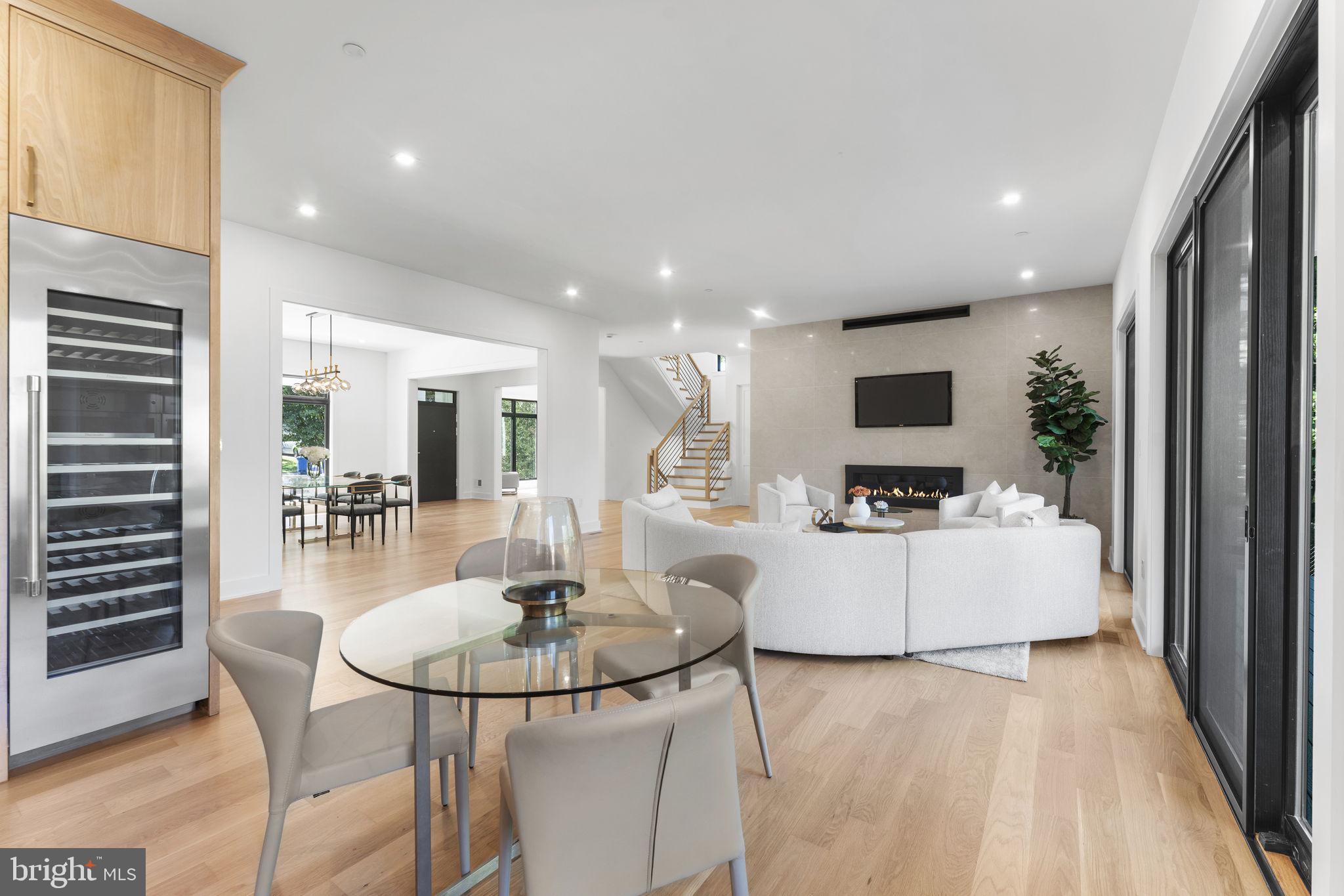 WOODHAVEN - Residential