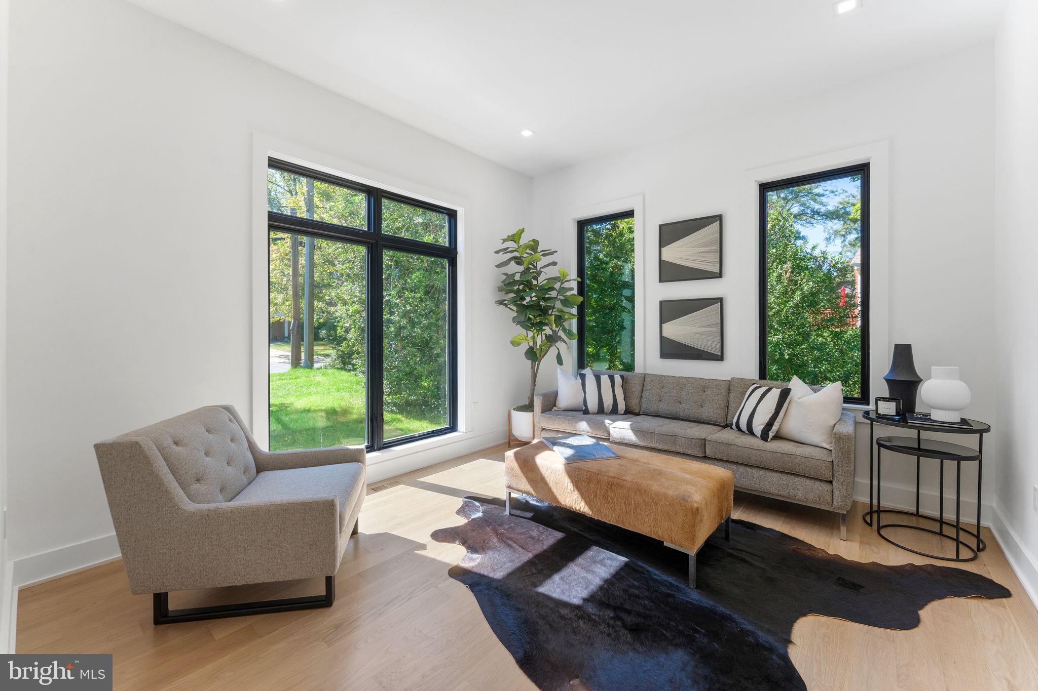 WOODHAVEN - Residential