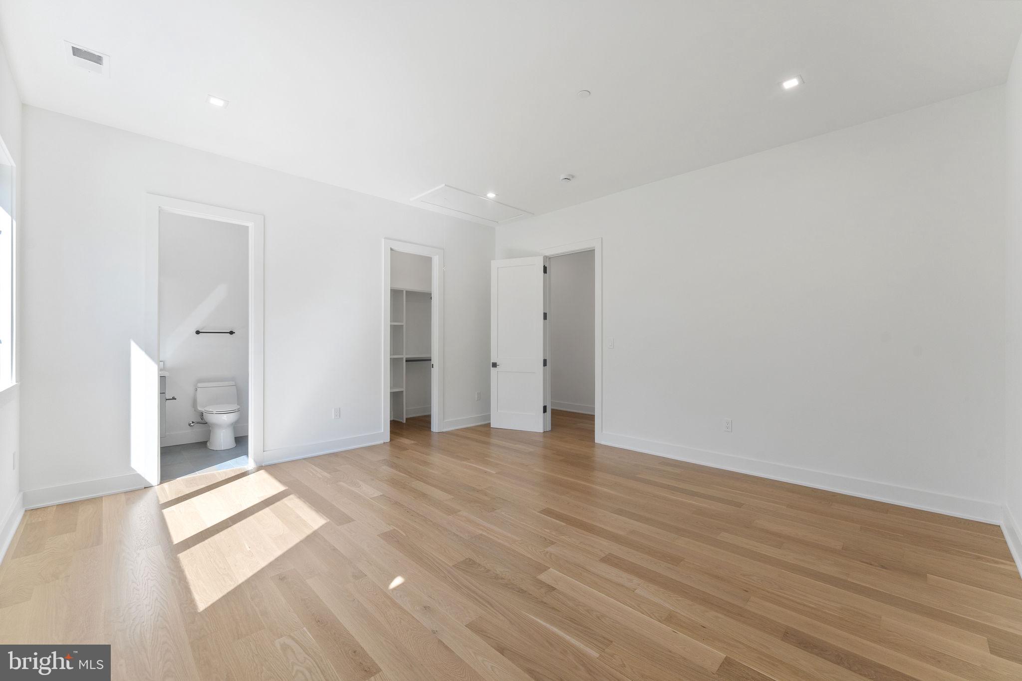 WOODHAVEN - Residential