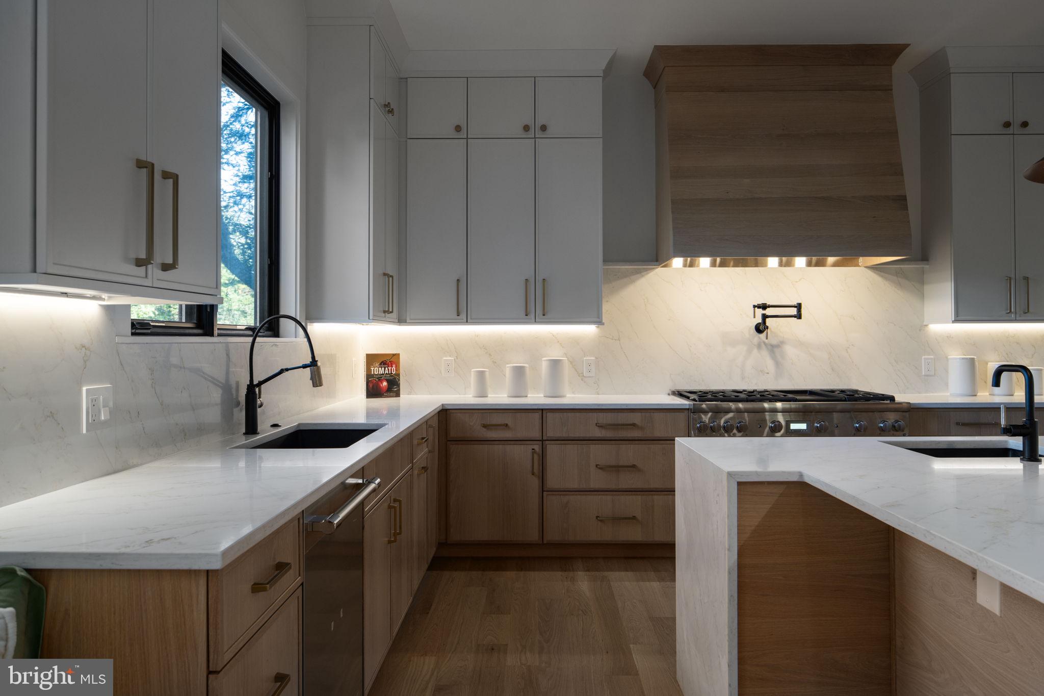 WOODHAVEN - Residential