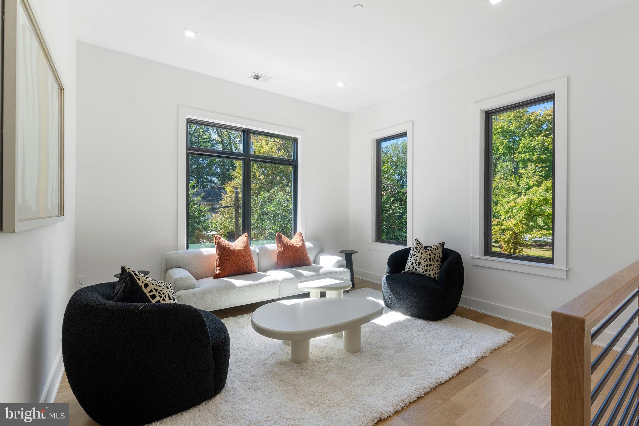 WOODHAVEN - Residential