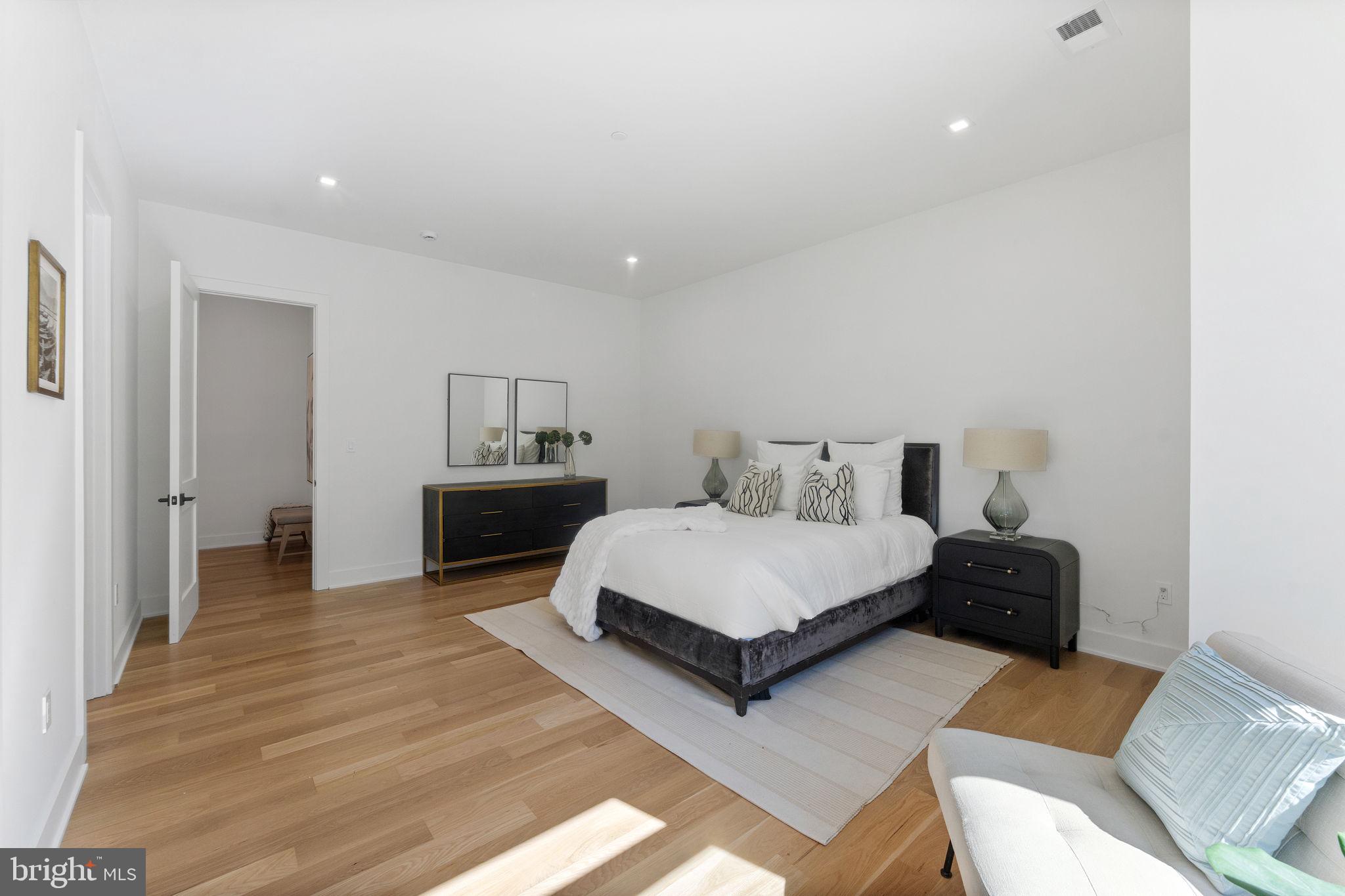 WOODHAVEN - Residential