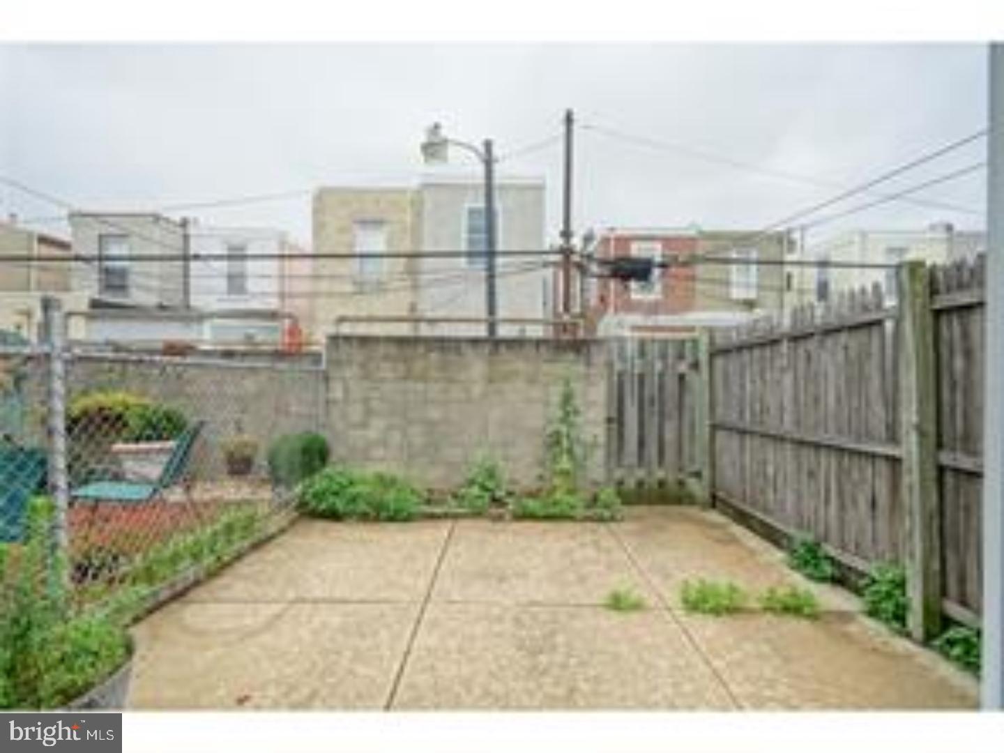 PORT RICHMOND - Residential Lease