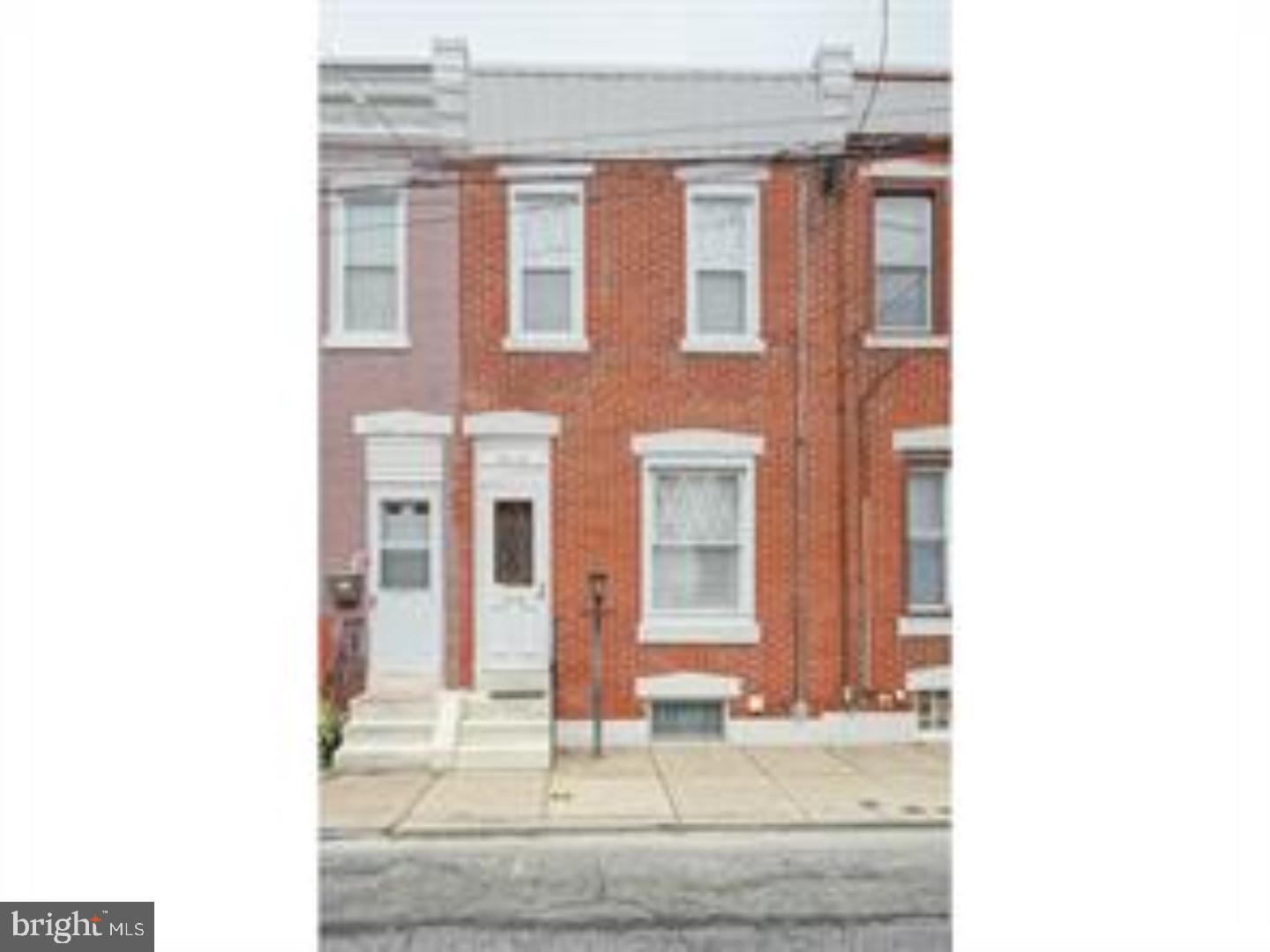 PORT RICHMOND - Residential Lease