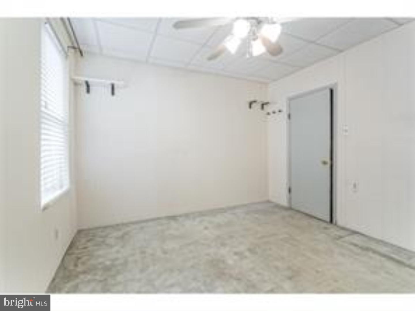 PORT RICHMOND - Residential Lease