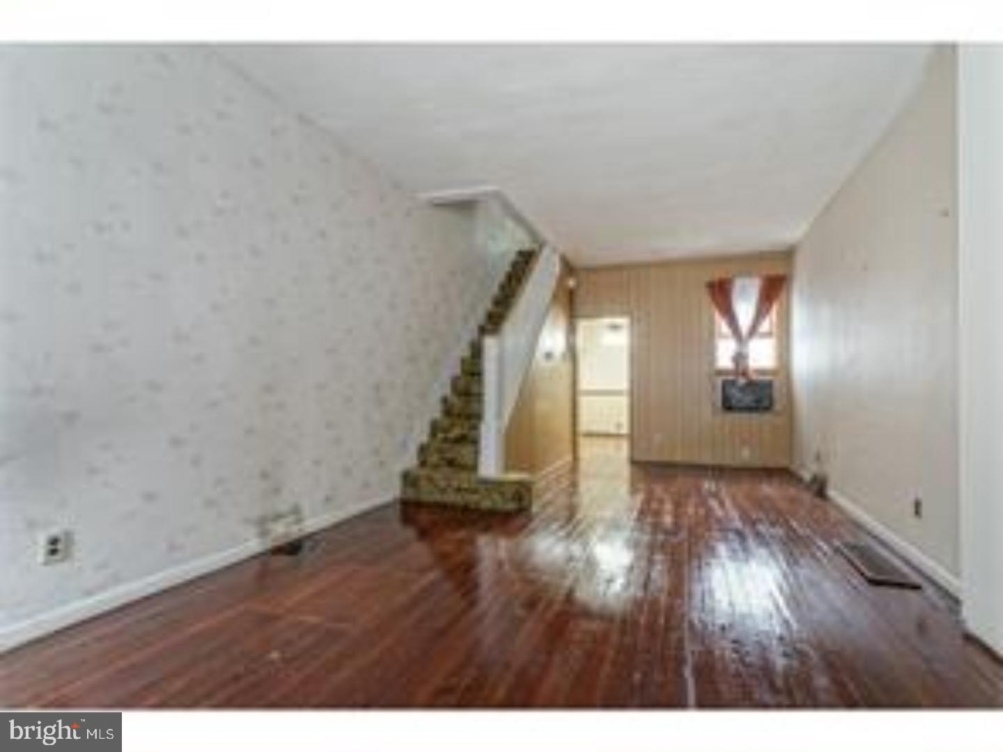 PORT RICHMOND - Residential Lease