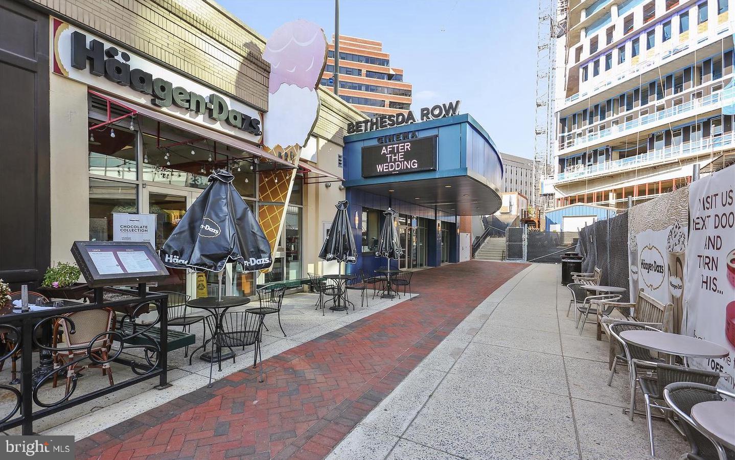 WHITEHALL - Residential