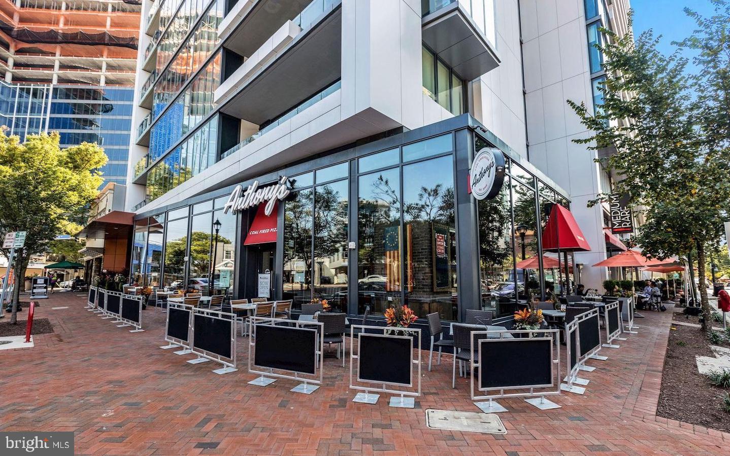 WHITEHALL - Residential