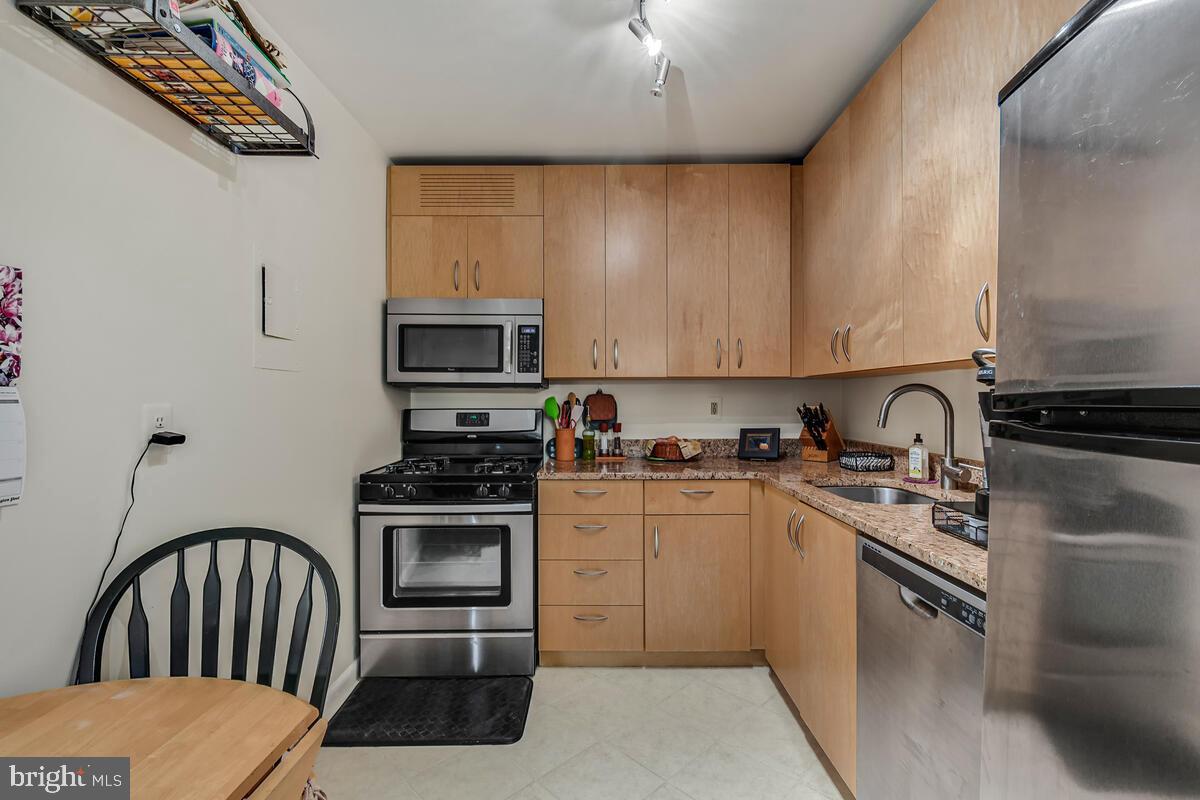 WHITEHALL - Residential