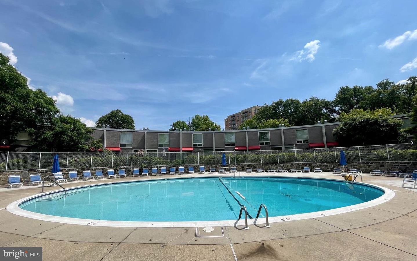 WHITEHALL - Residential