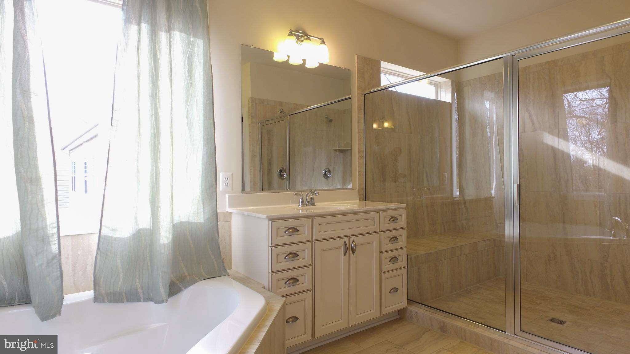 BALMORAL - Residential