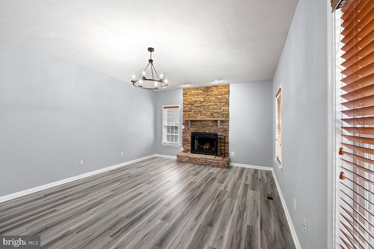 WILDERNESS SHORES - Residential