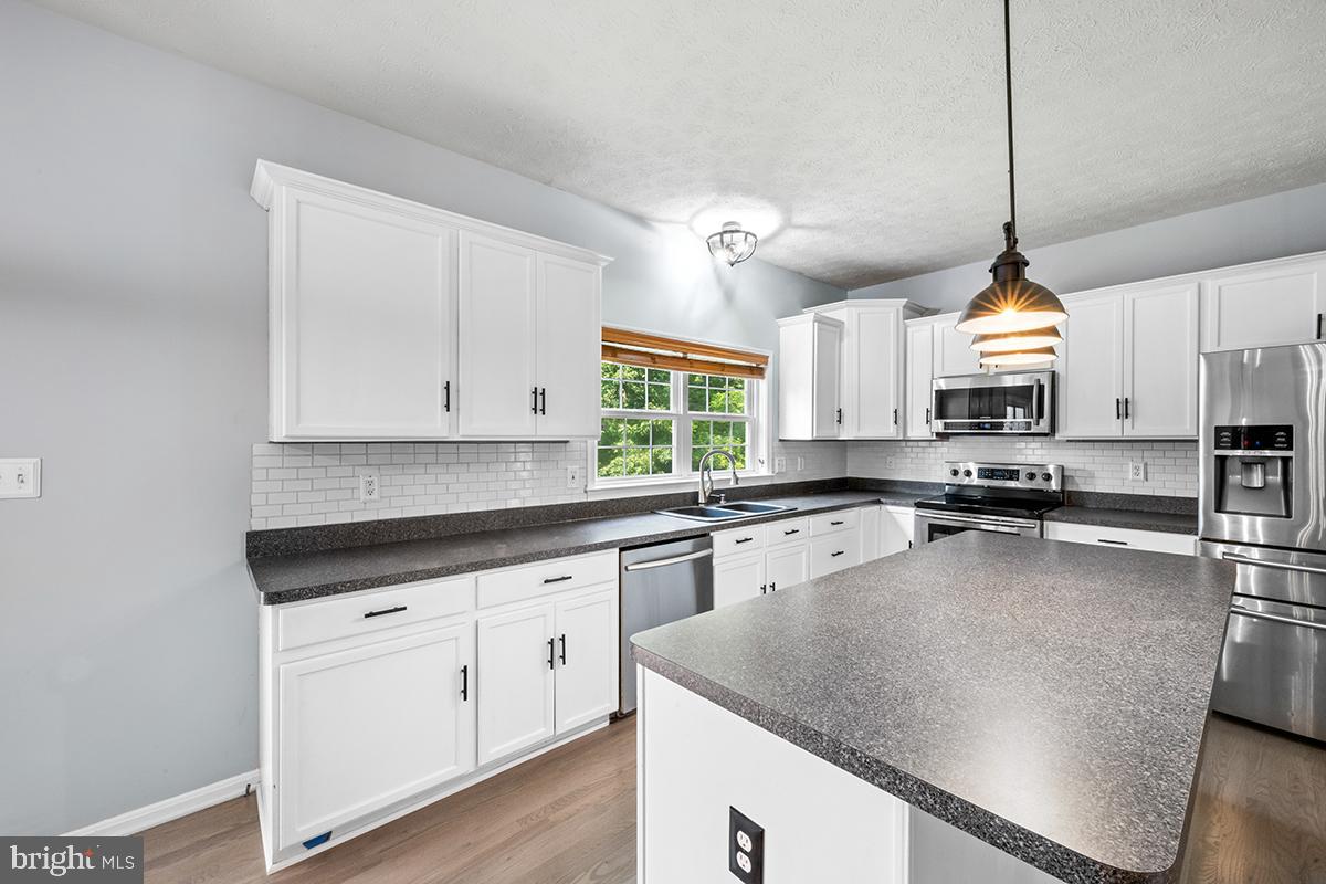 WILDERNESS SHORES - Residential