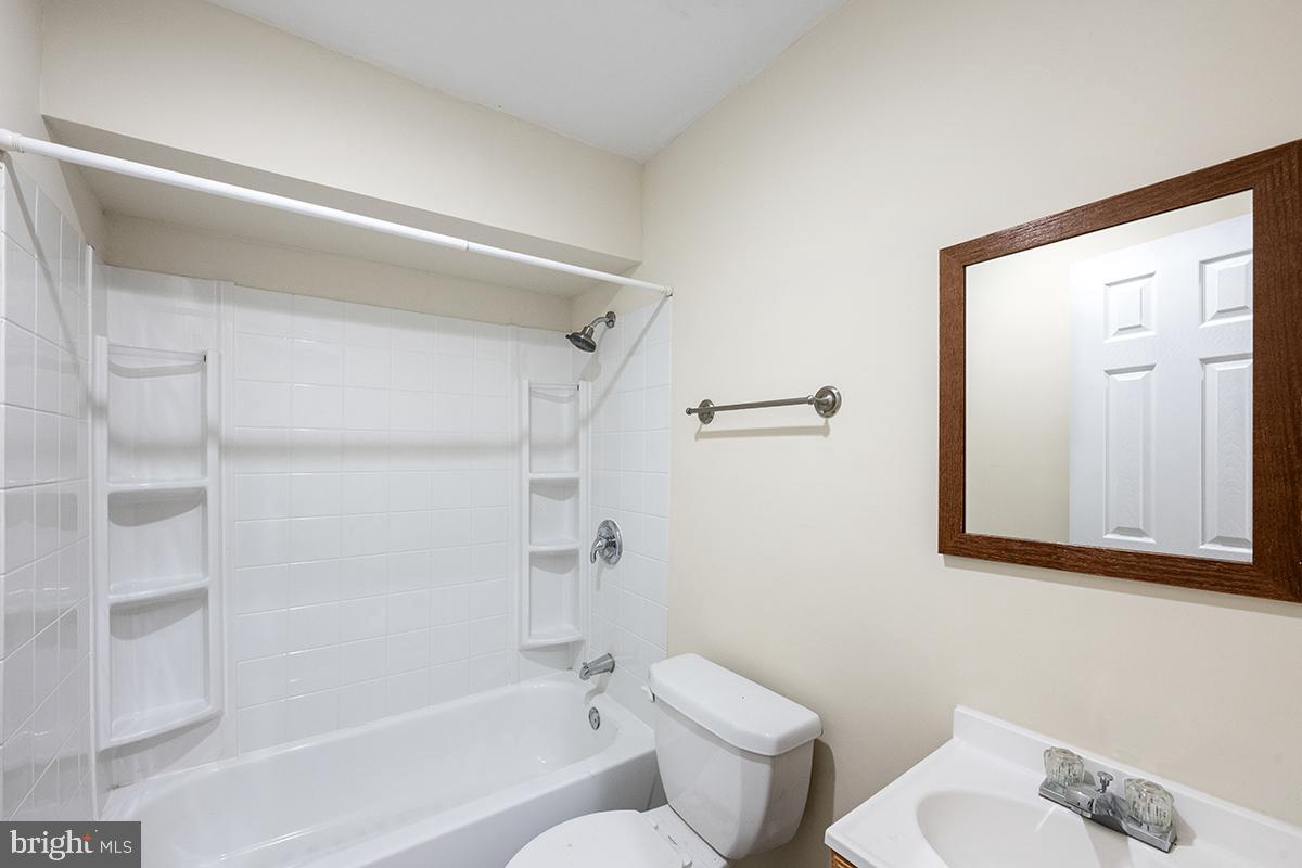 WILDERNESS SHORES - Residential