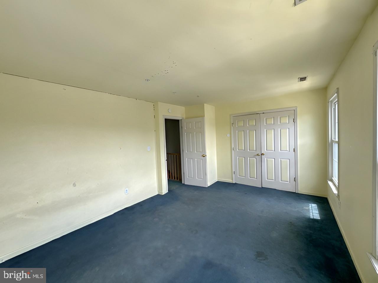 746 VILLAGER CIRCLE