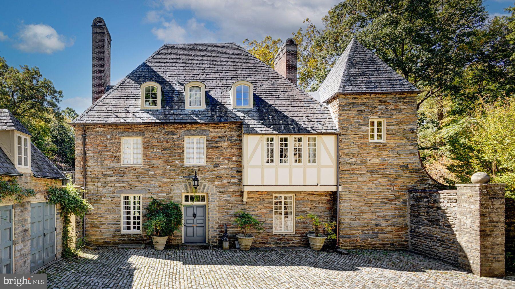 CHESTNUT HILL - Residential