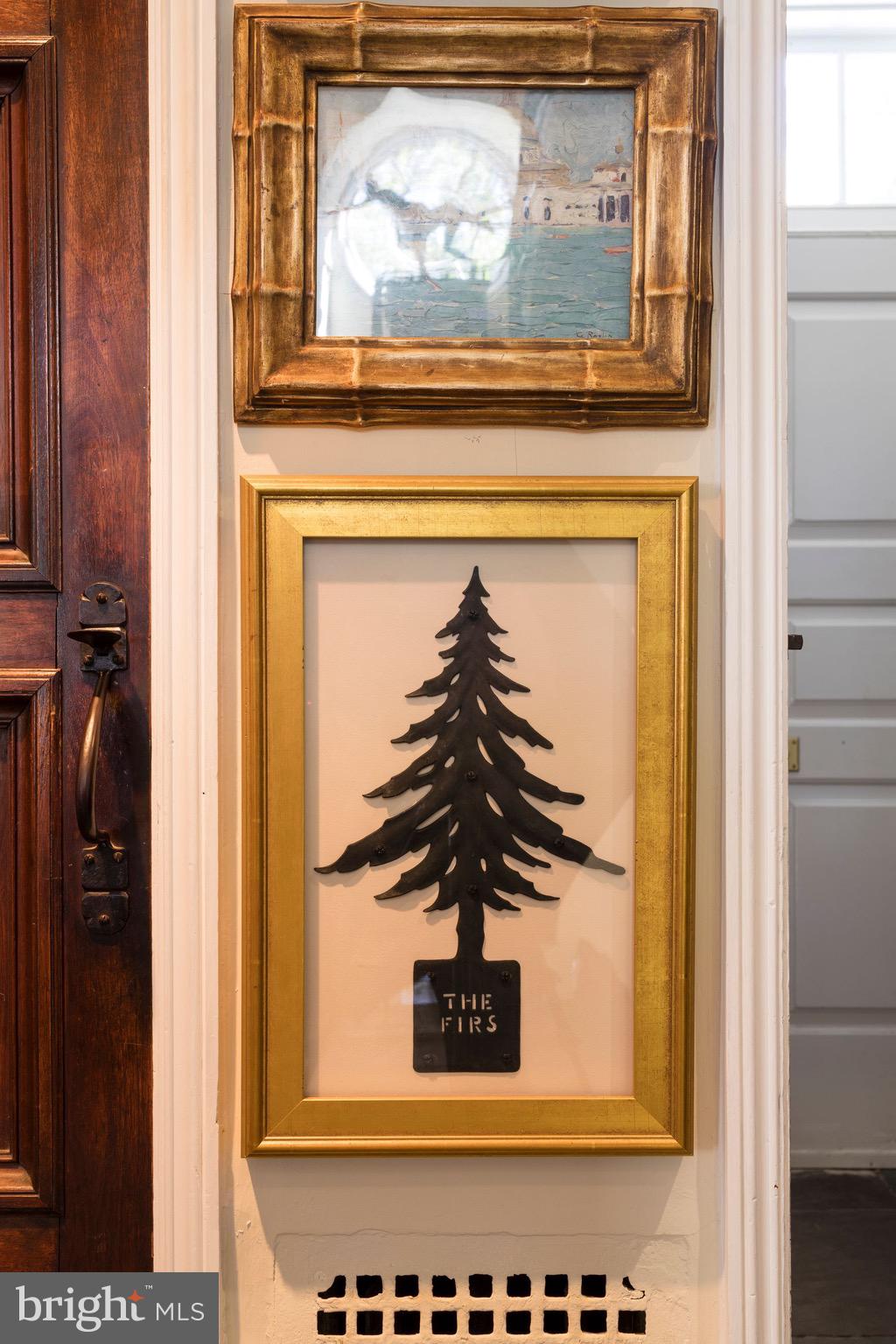 CHESTNUT HILL - Residential