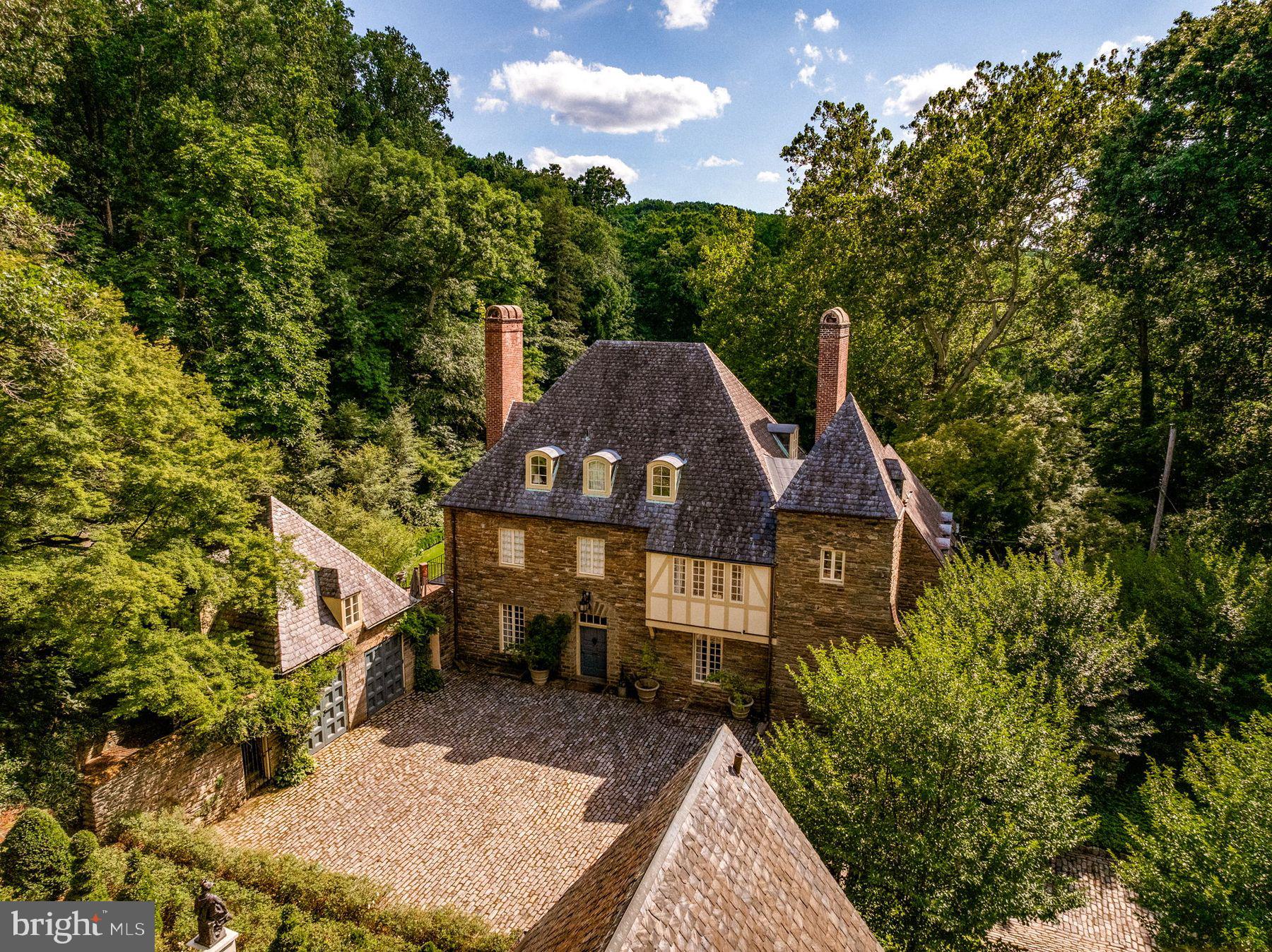 CHESTNUT HILL - Residential