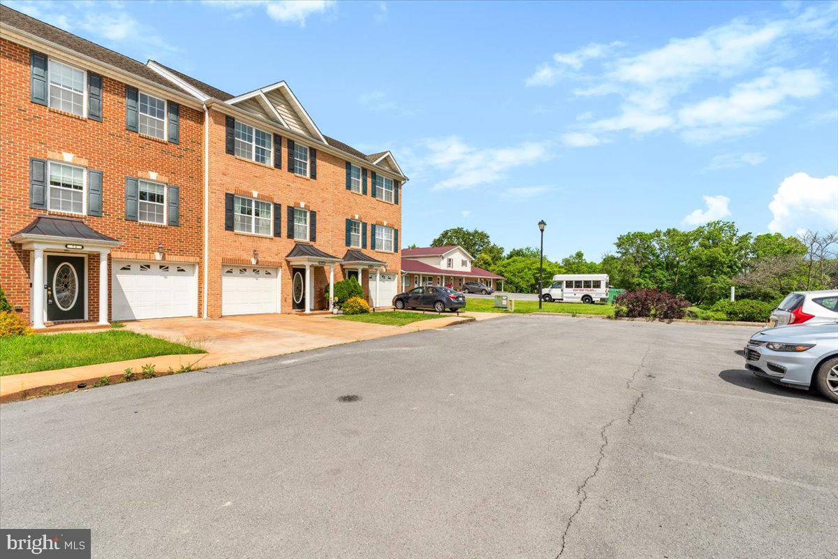 75 BABYLONICA COURT