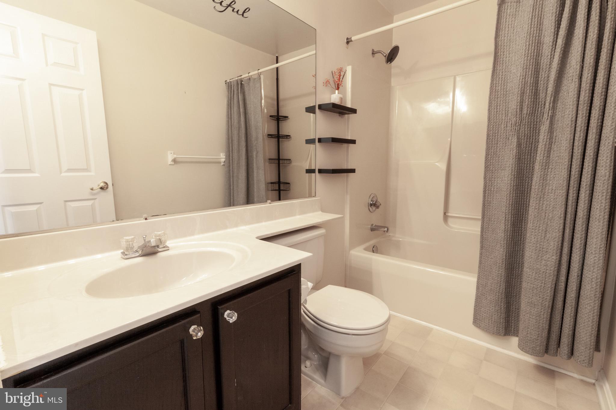 BELLE MANOR - Residential