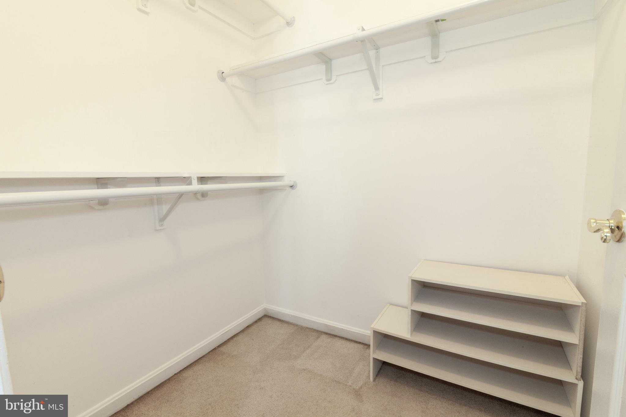 BELLE MANOR - Residential