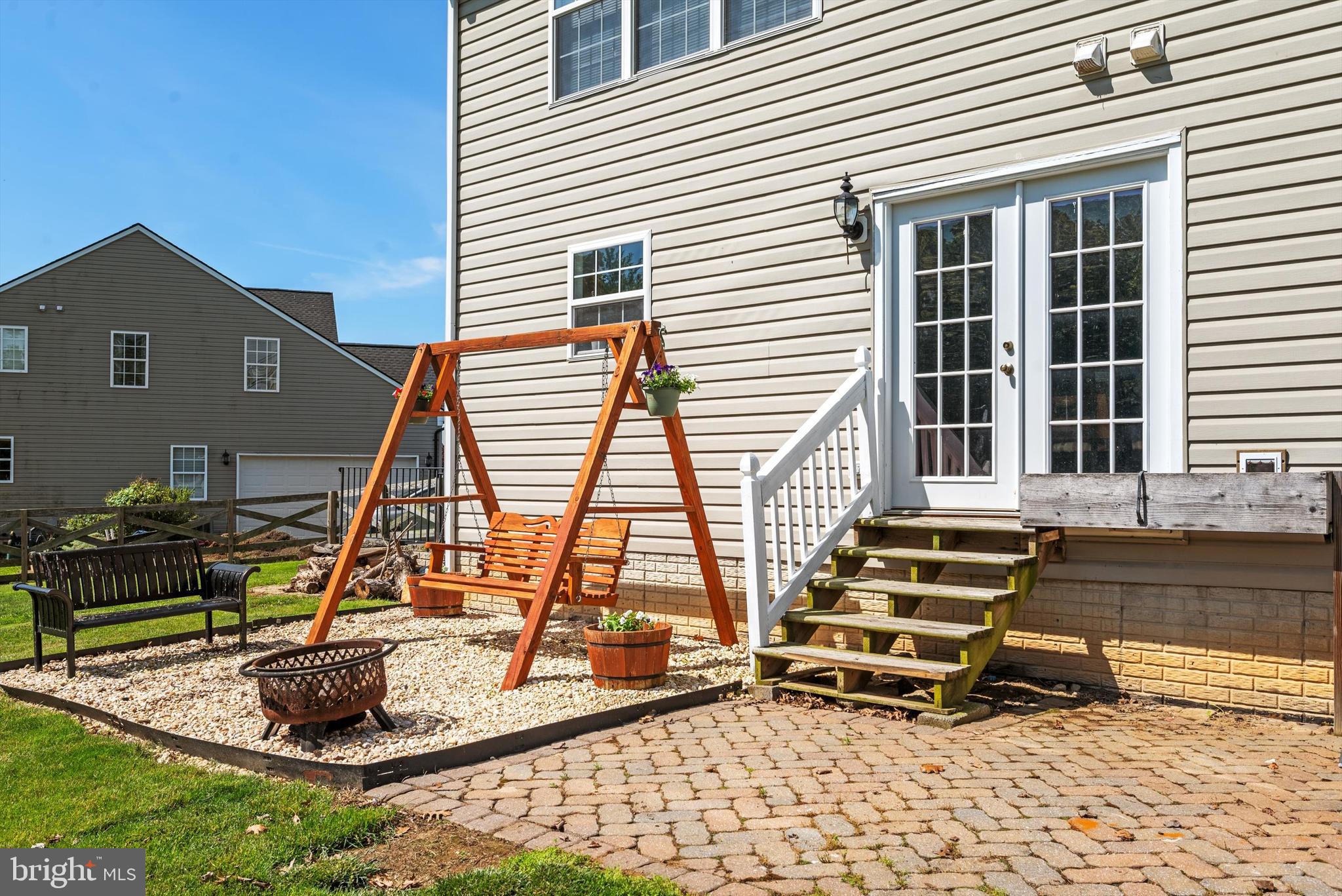 APPLE KNOLLS ESTATES - Residential