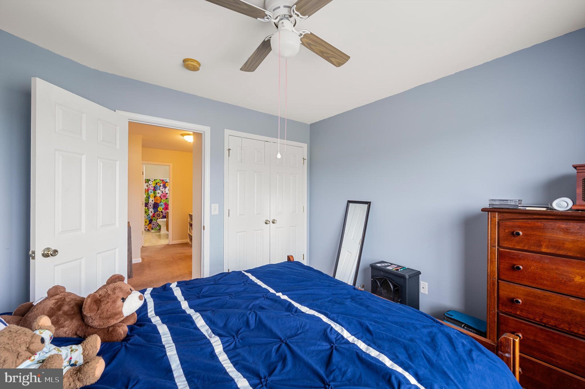 APPLE KNOLLS ESTATES - Residential