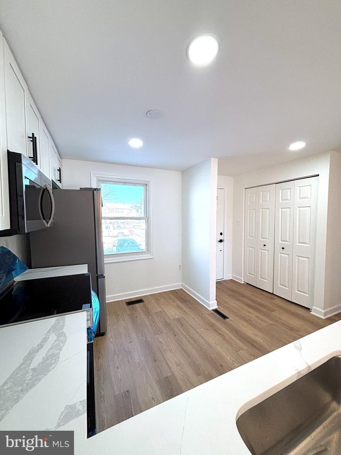 MIDDLEBROOK COMMONS - Residential