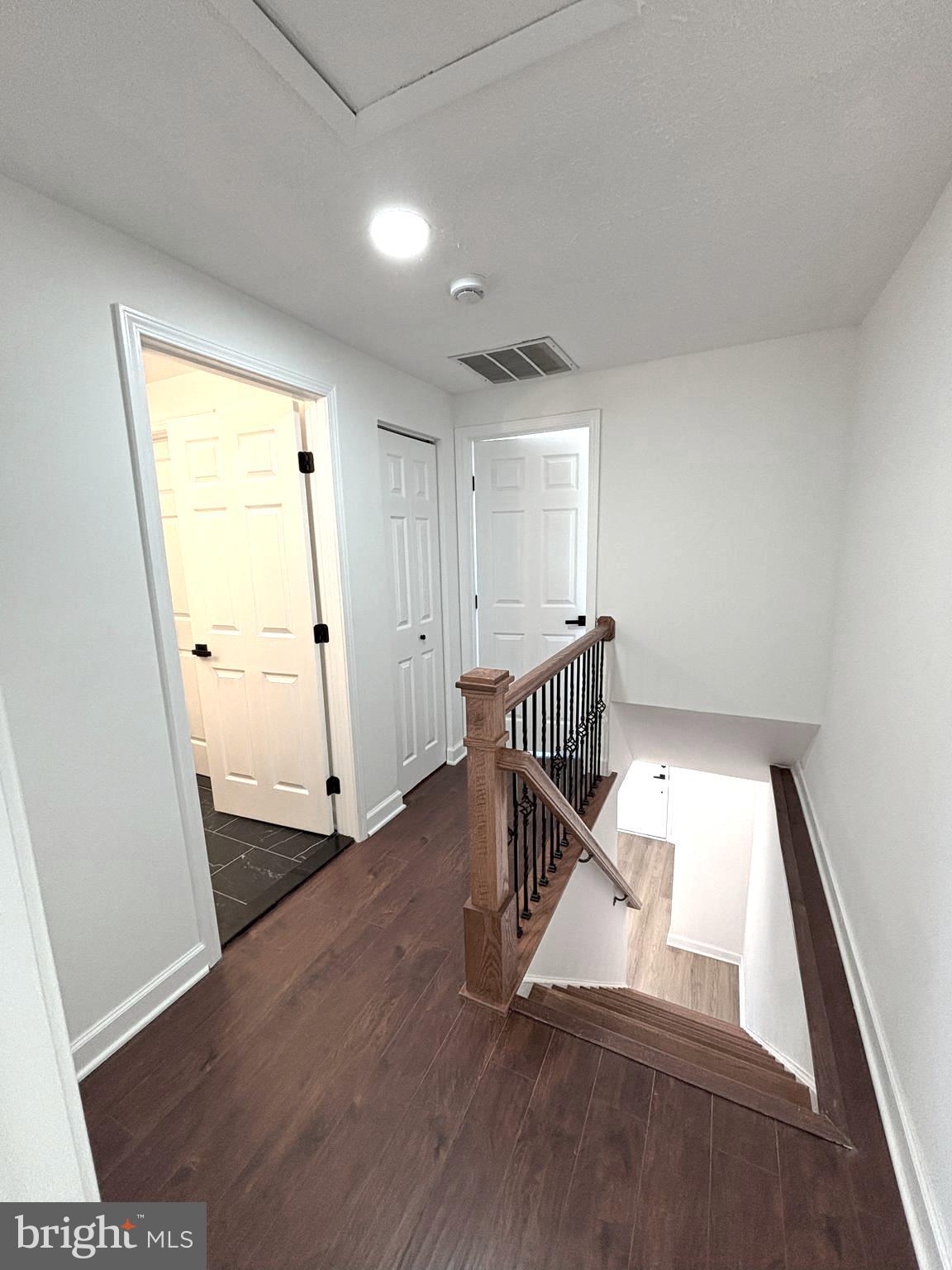 MIDDLEBROOK COMMONS - Residential