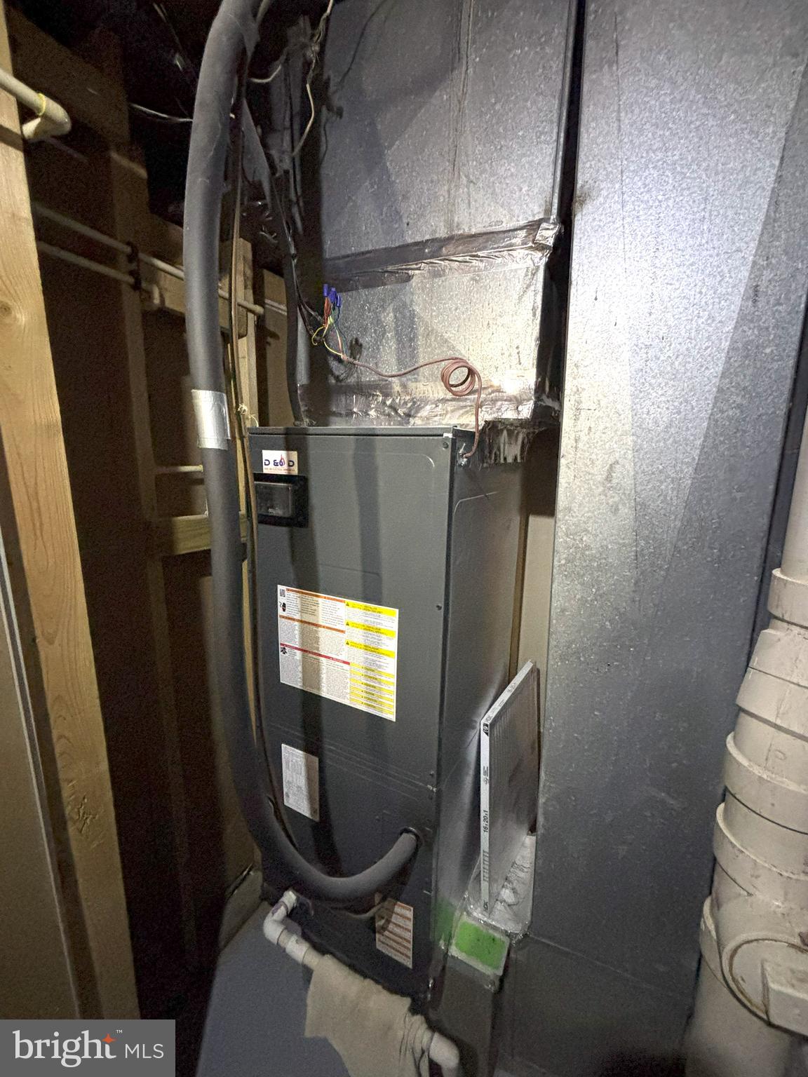 MIDDLEBROOK COMMONS - Residential