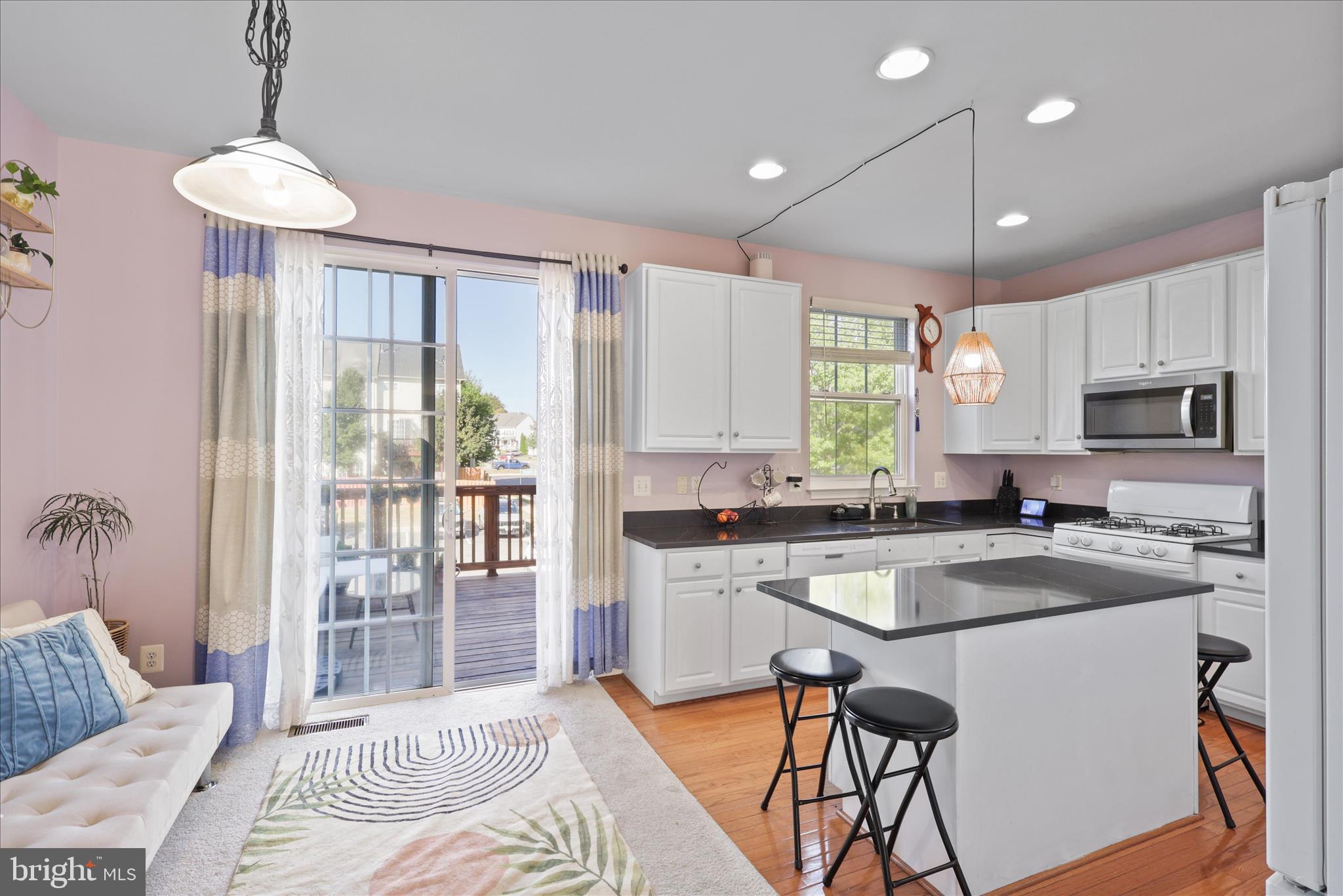 VICTORY LAKES - Residential