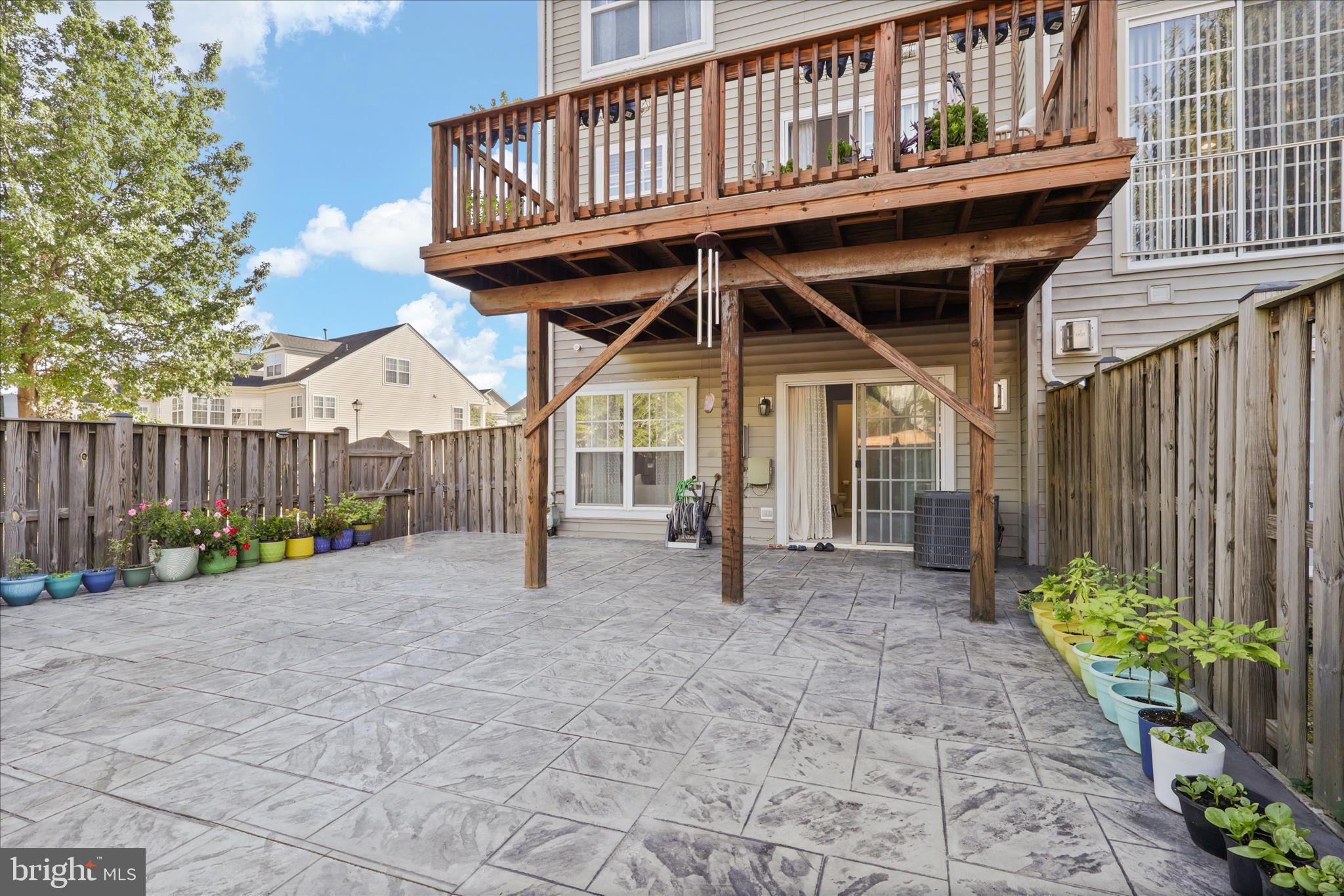 VICTORY LAKES - Residential