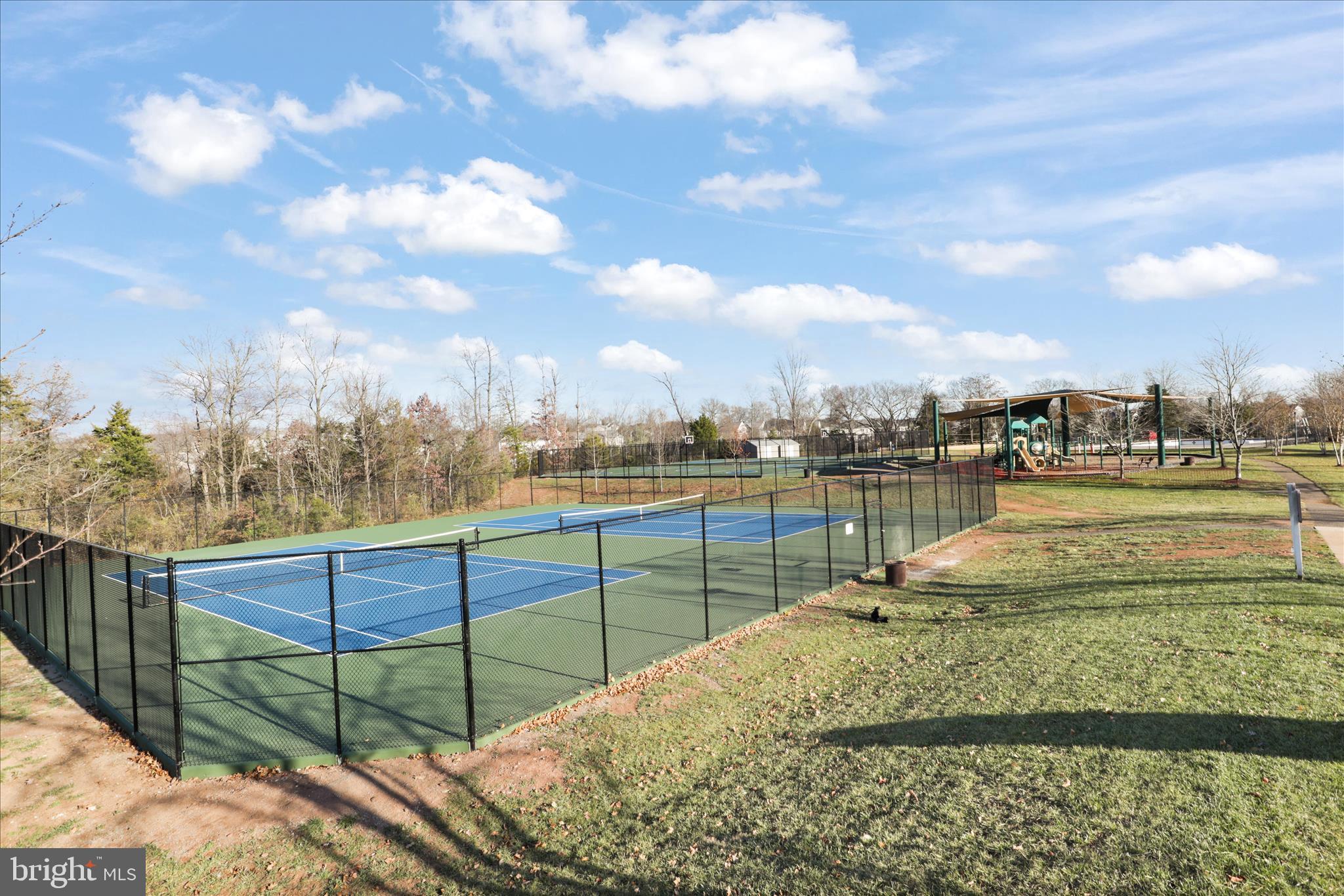 VICTORY LAKES - Residential