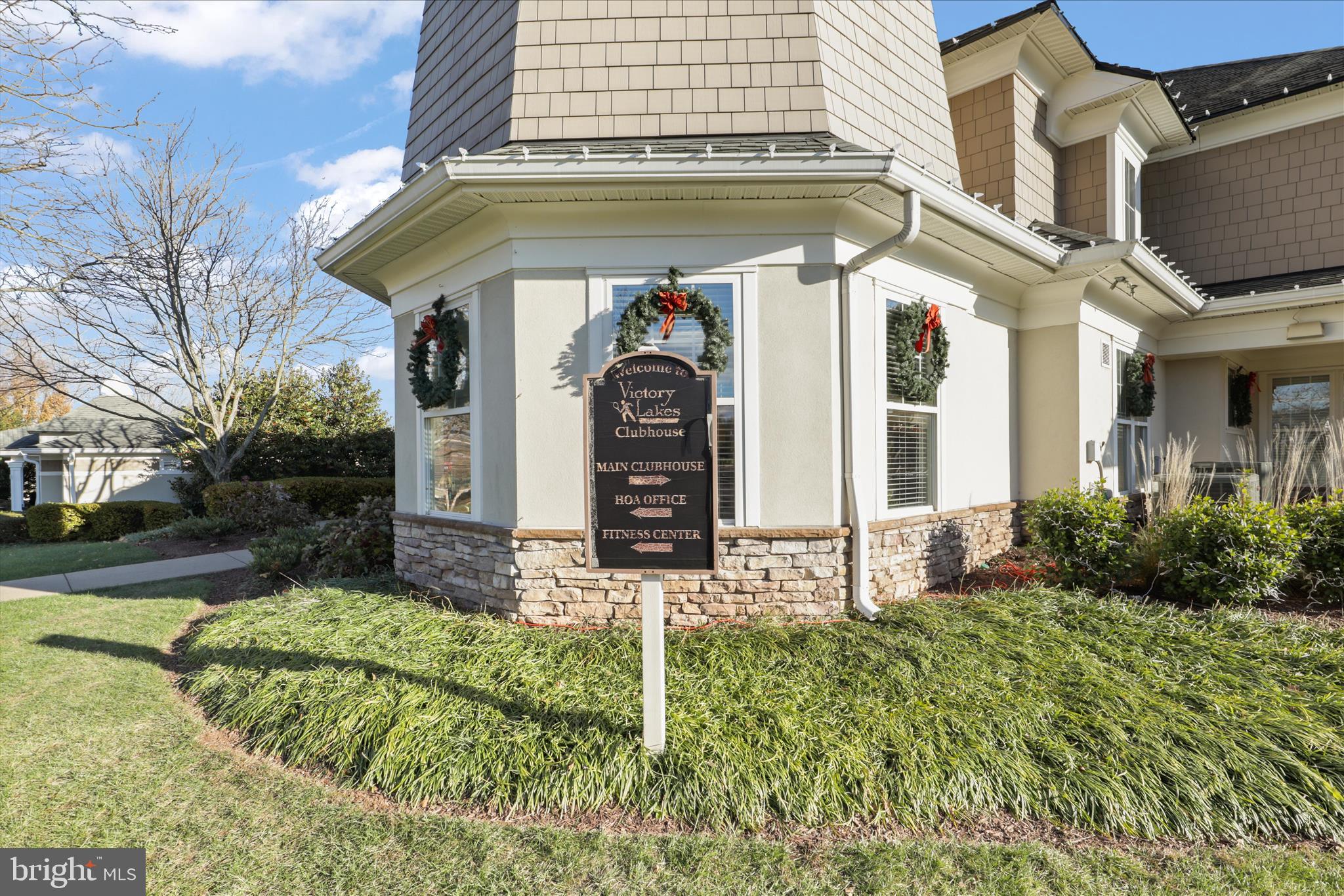 VICTORY LAKES - Residential