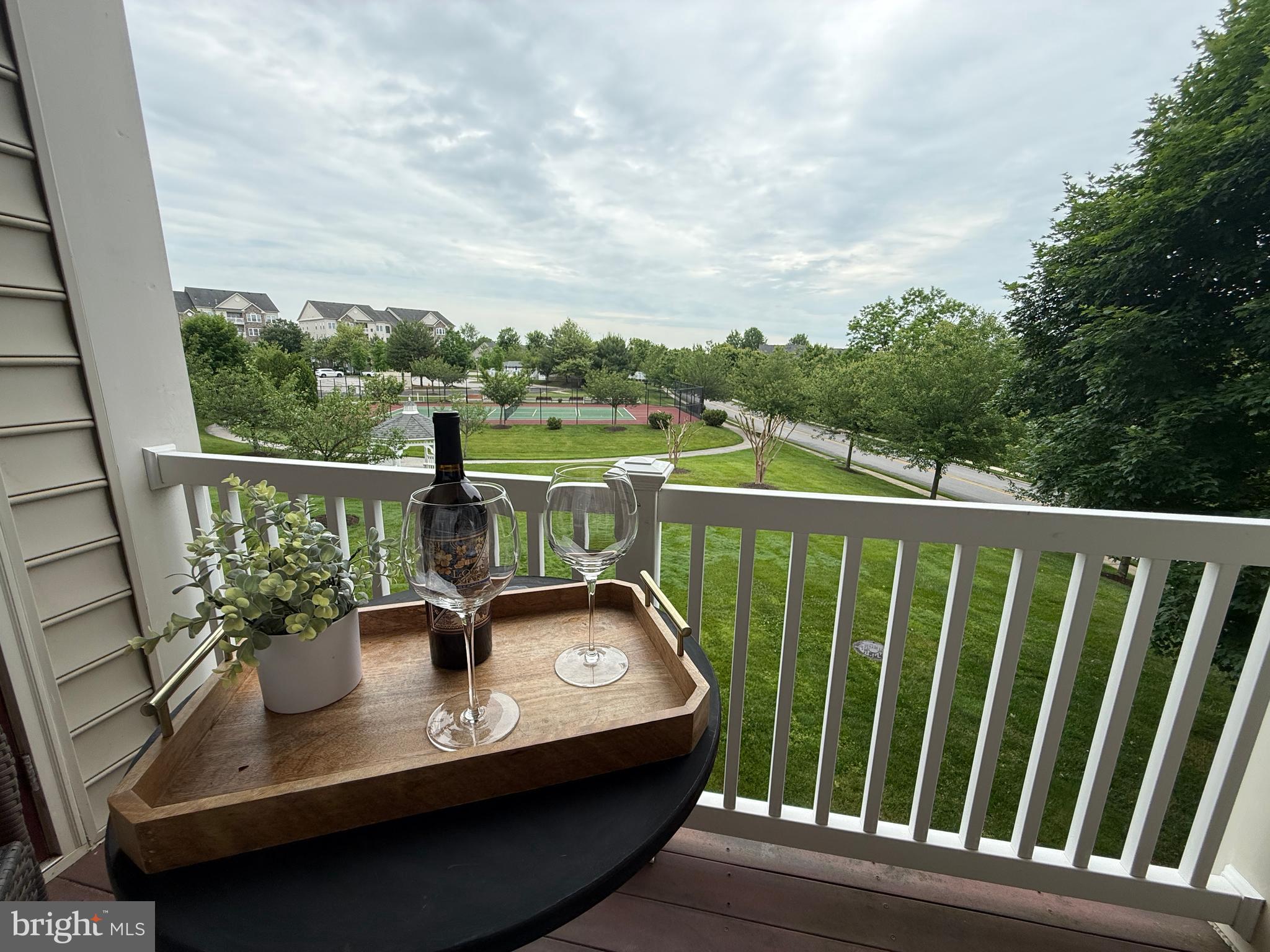 COURTYARDS AT WAVERLY WOODS - Residential