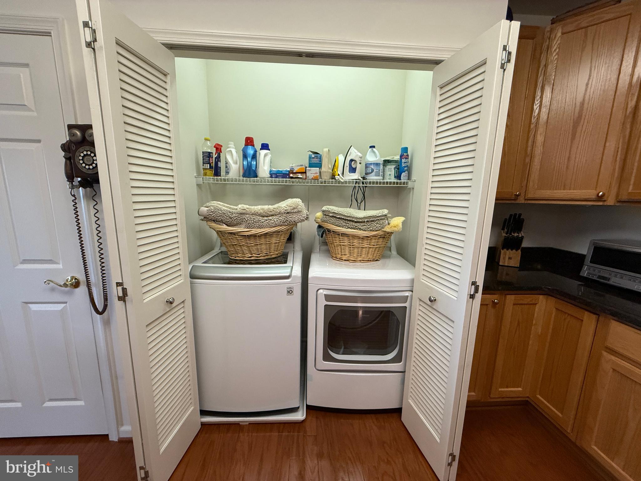 COURTYARDS AT WAVERLY WOODS - Residential