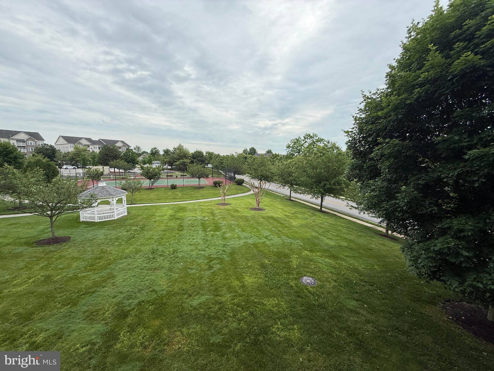 COURTYARDS AT WAVERLY WOODS - Residential