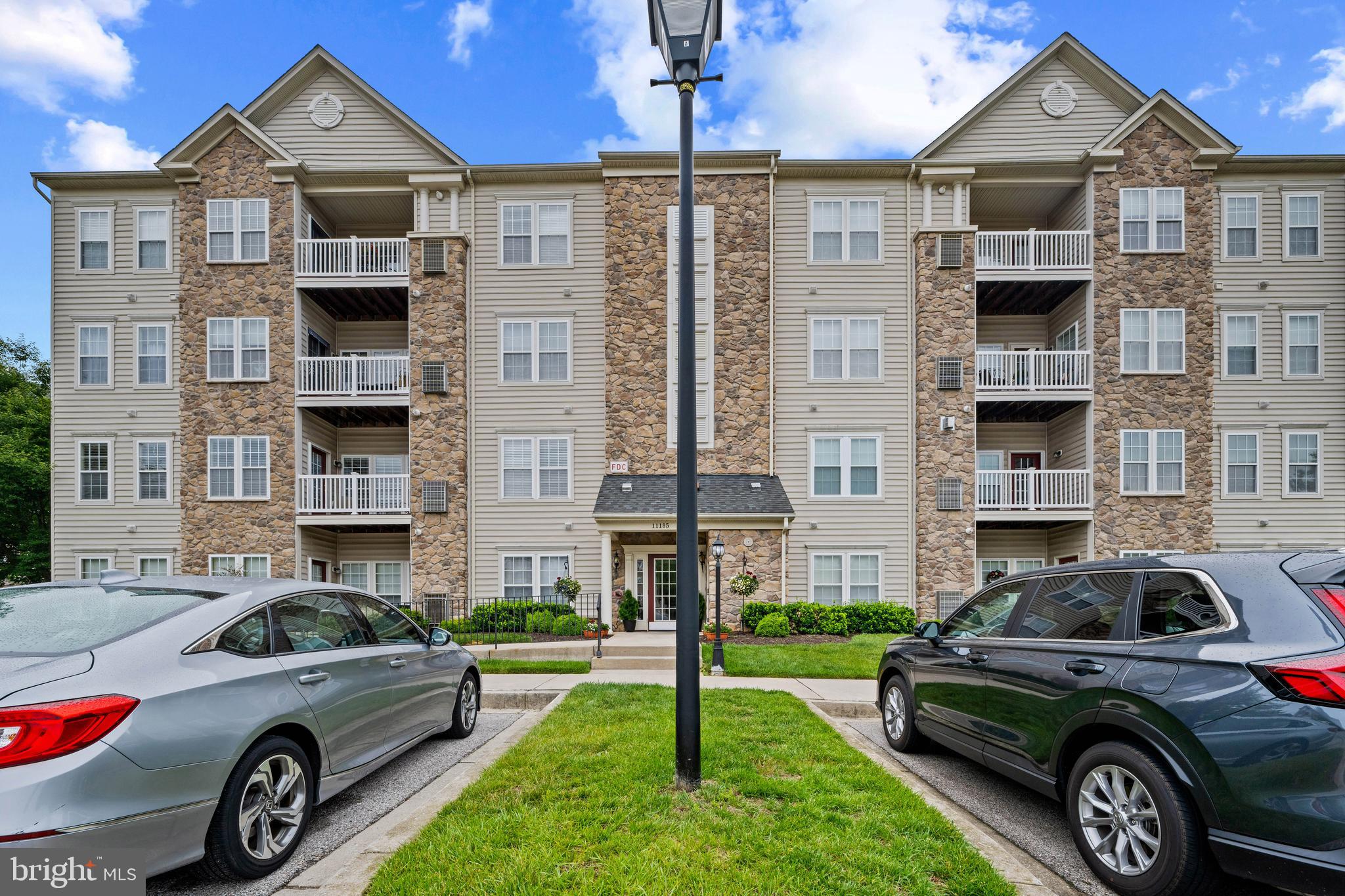 COURTYARDS AT WAVERLY WOODS - Residential