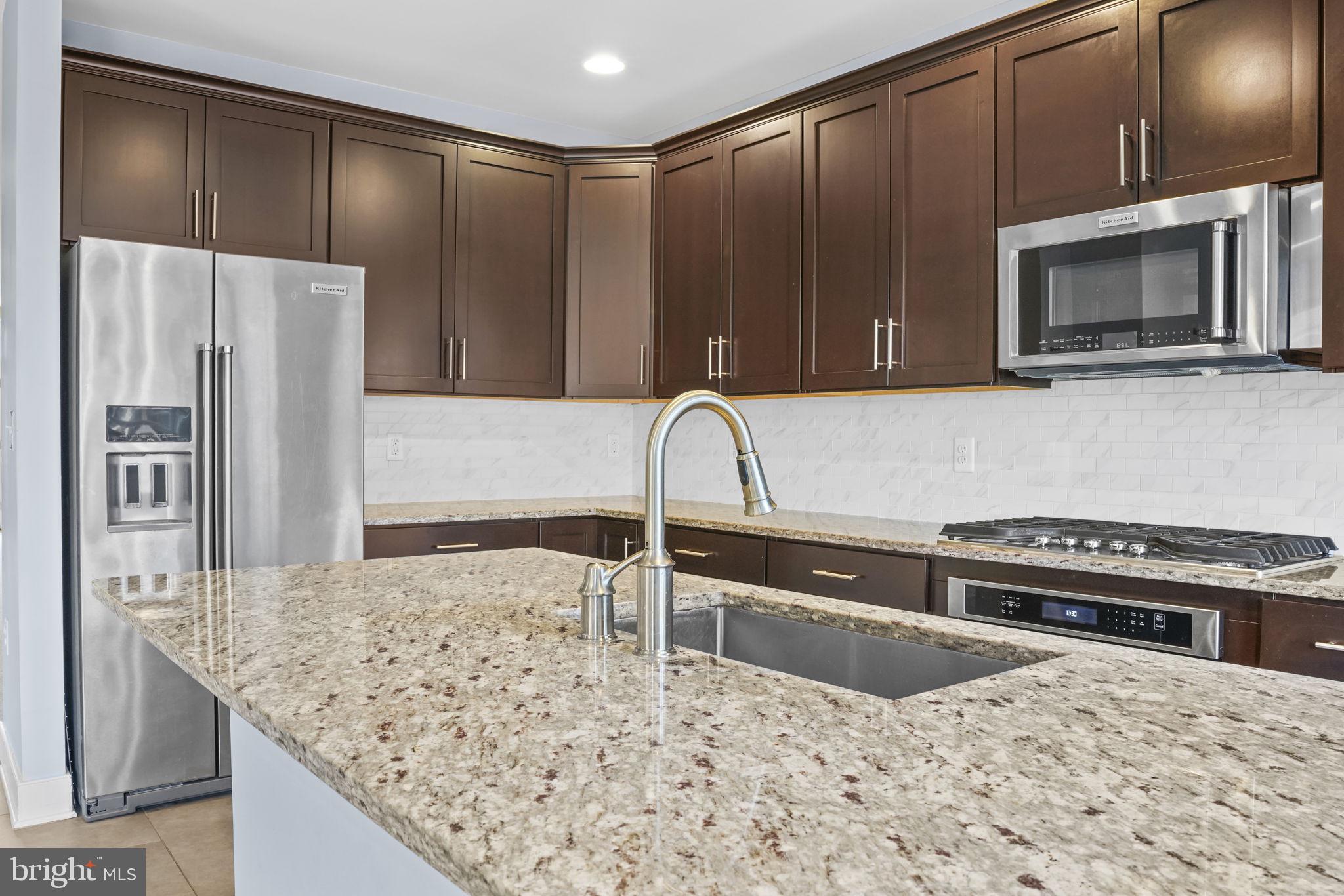 POTOMAC YARD - Residential