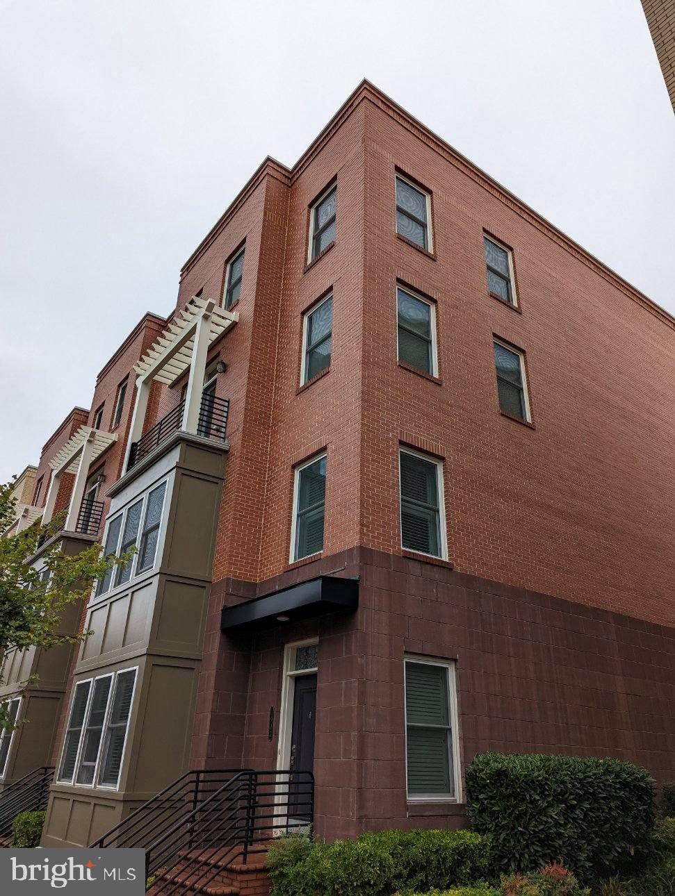1901 MAIN LINE BOULEVARD 102